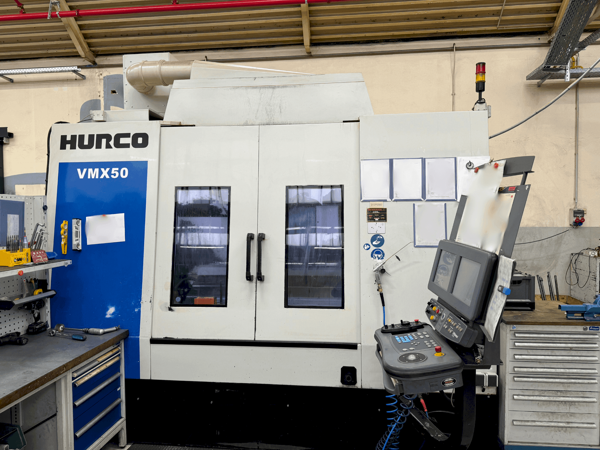 Mašīnas Hurco VMX 50/40T pretskats