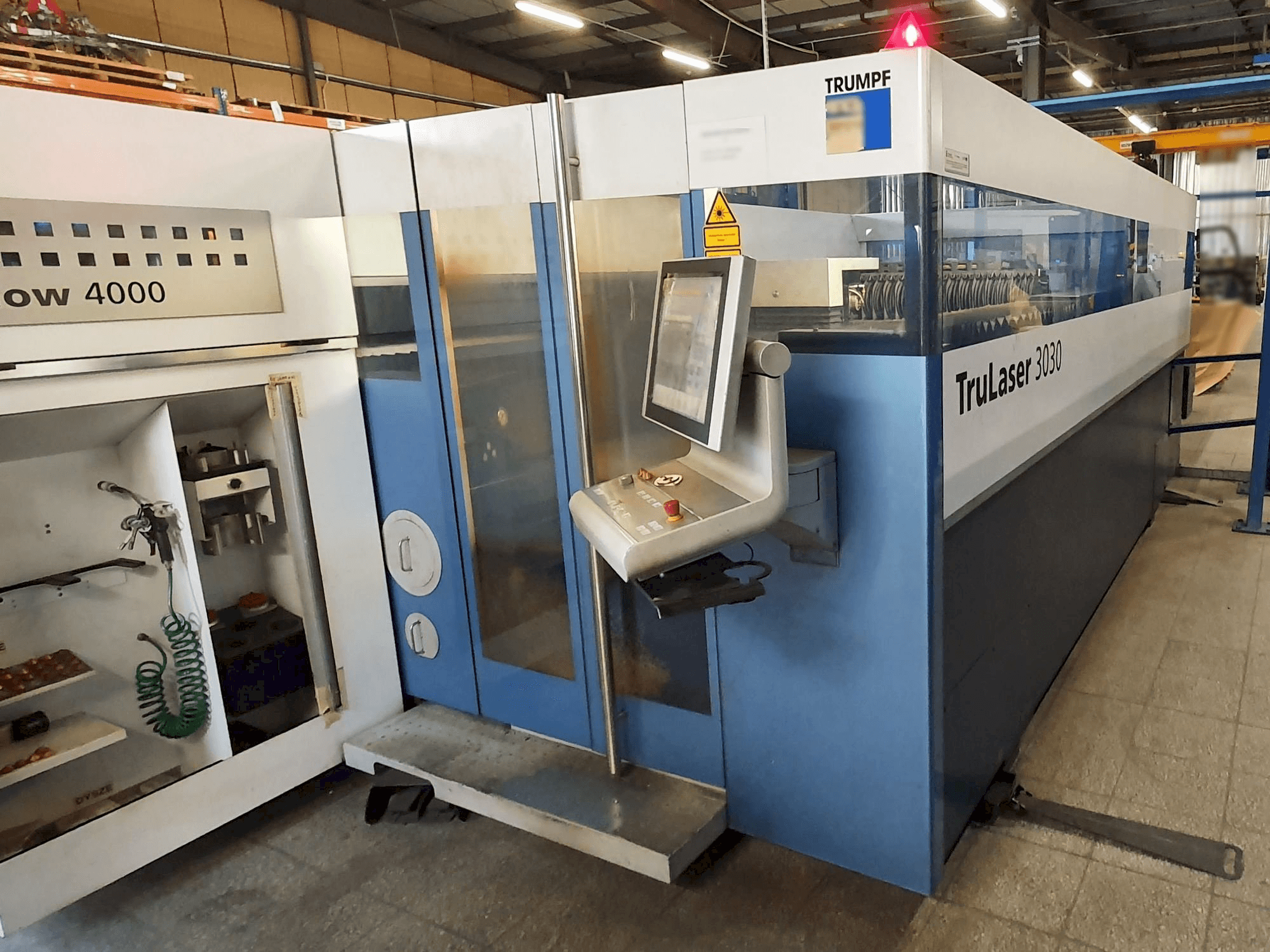 Mašīnas Trumpf TruLaser 3030 pretskats