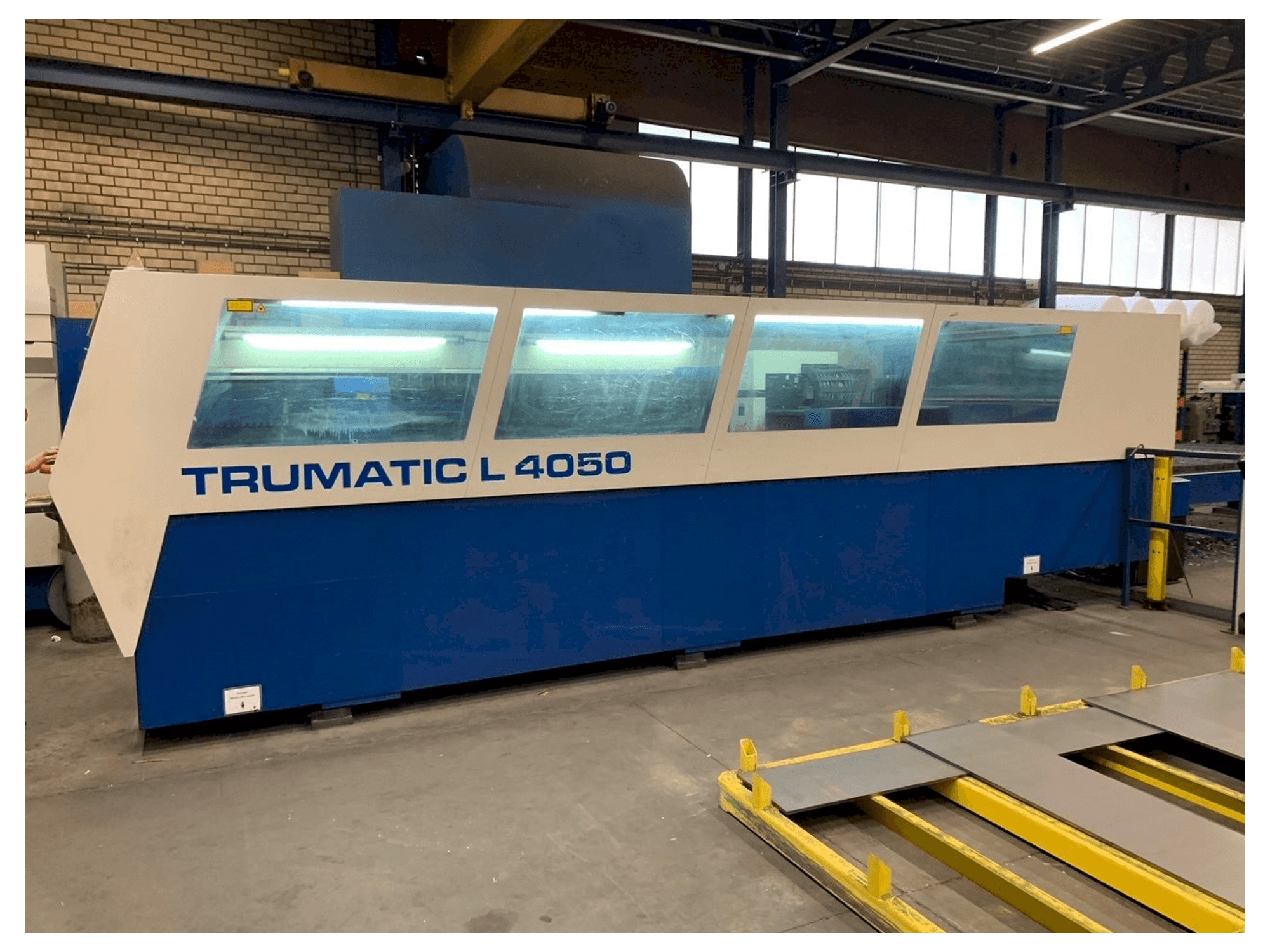 Mašīnas Trumpf Trumatic L4050 5kW CO2 + Liftmaster pretskats