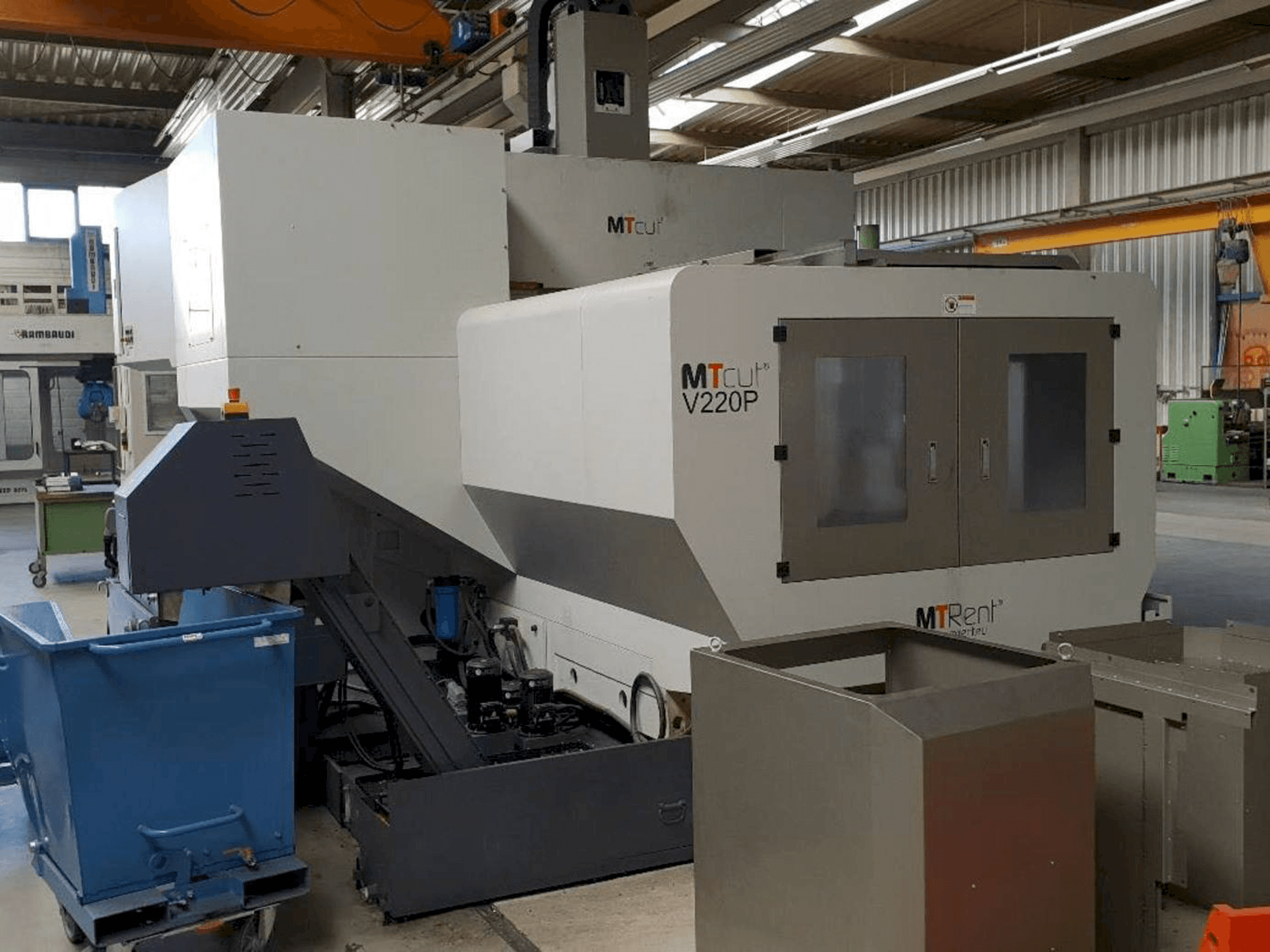Mašīnas MTcut V220P pretskats