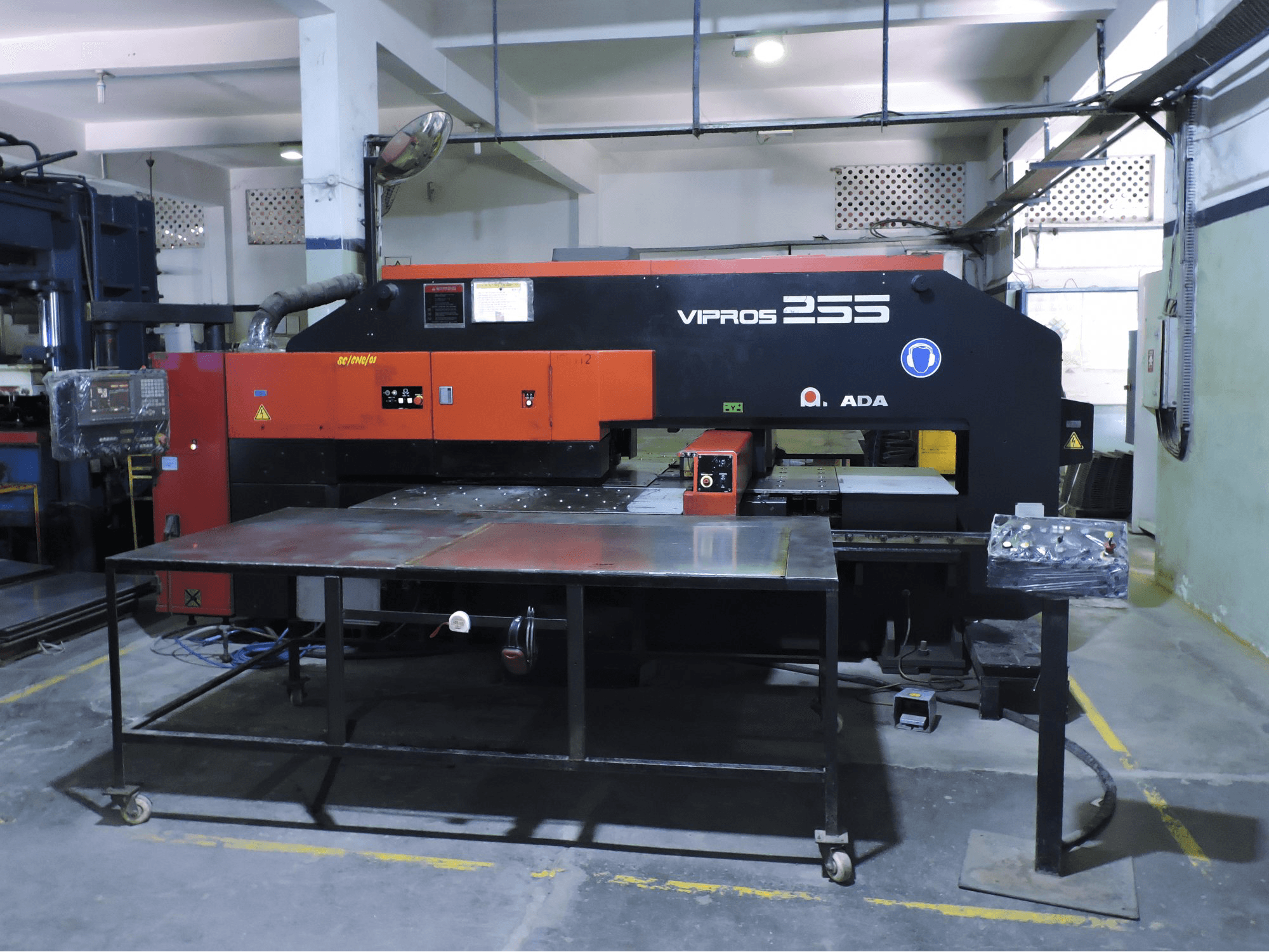 Front view of AMADA Vipros 255 machine