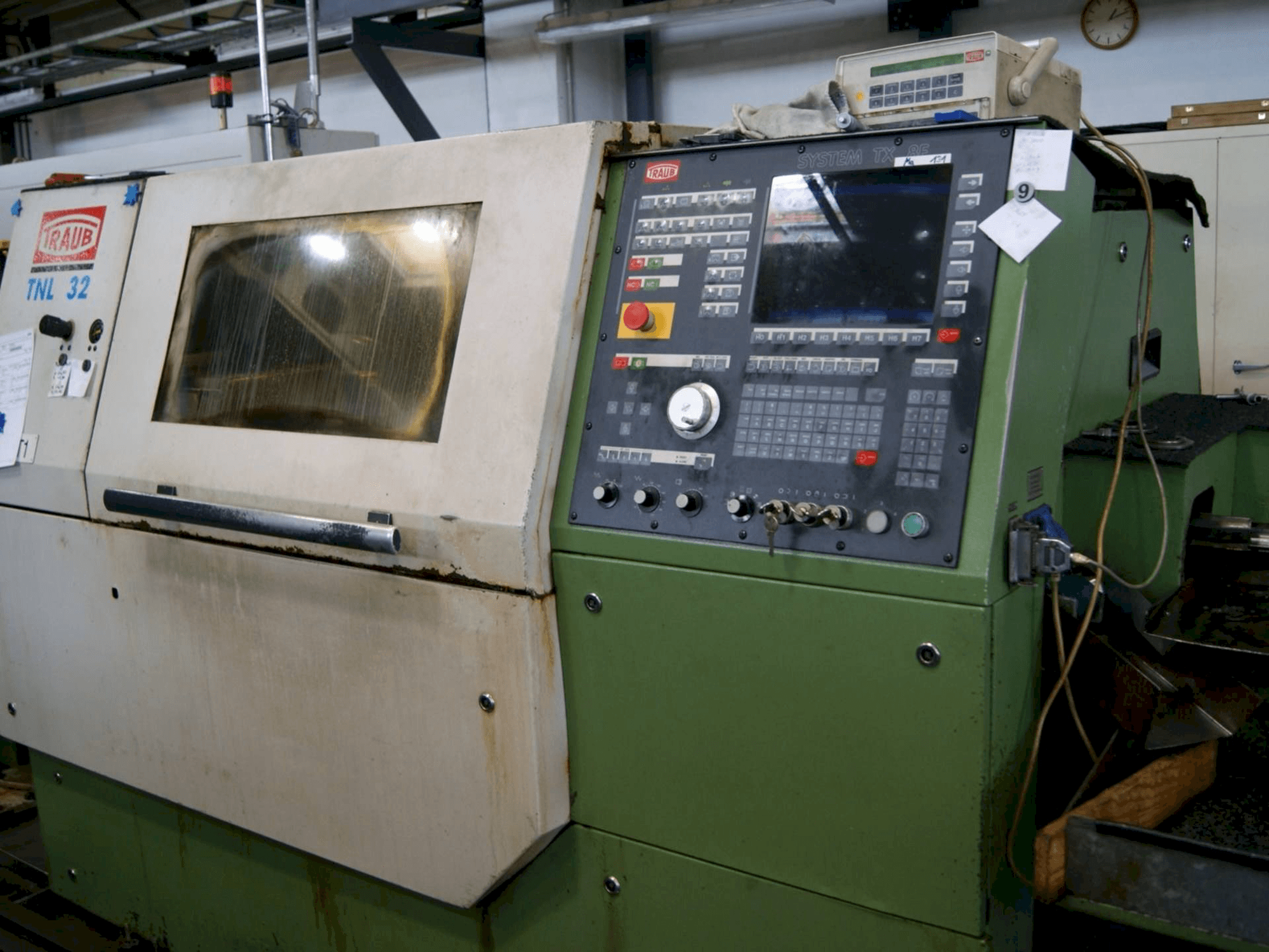 Mašīnas TRAUB TNL 32G pretskats