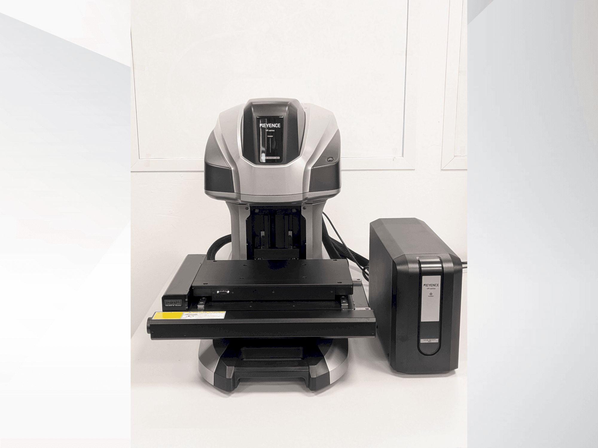 Mašīnas KEYENCE VR-6200 pretskats