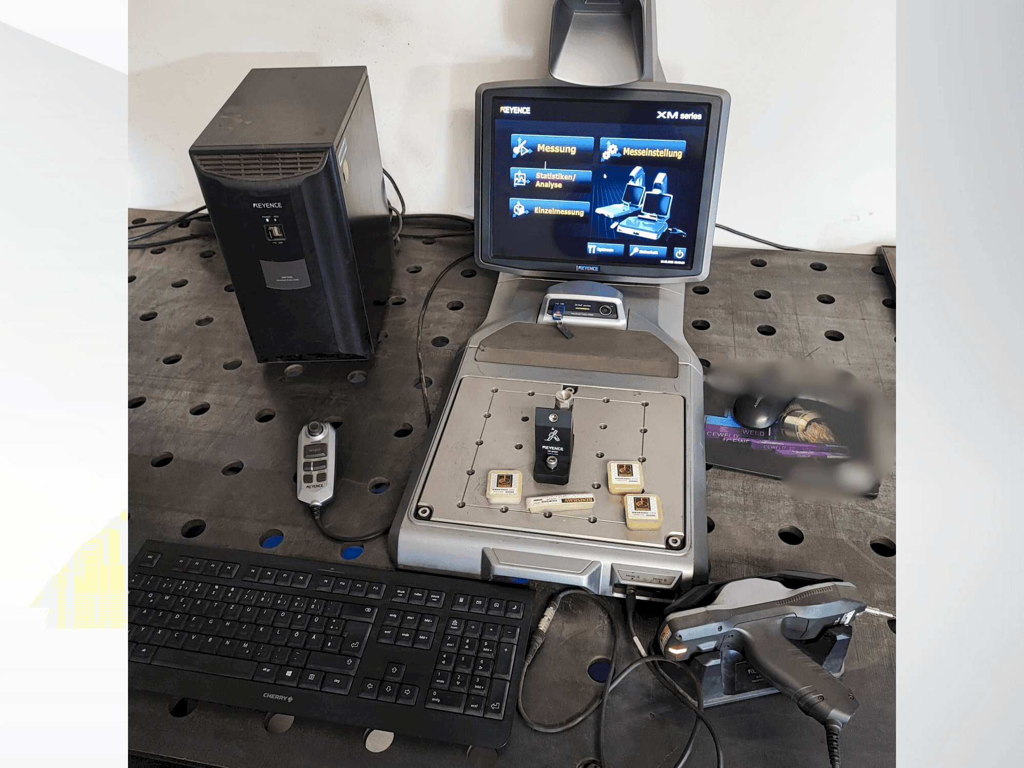 Mašīnas KEYENCE XM-1000 pretskats