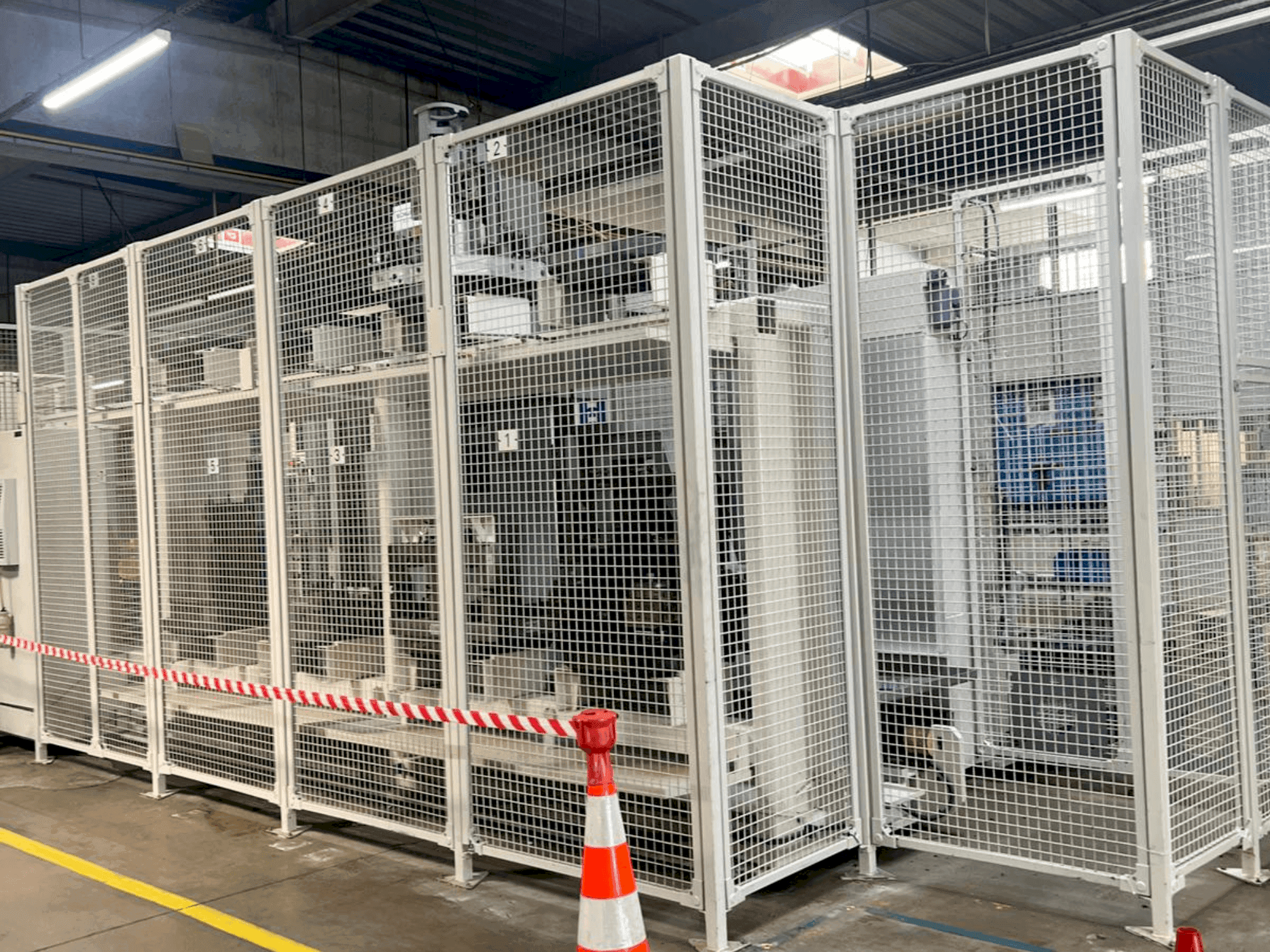 Mašīnas HELLER MCH 250 pretskats