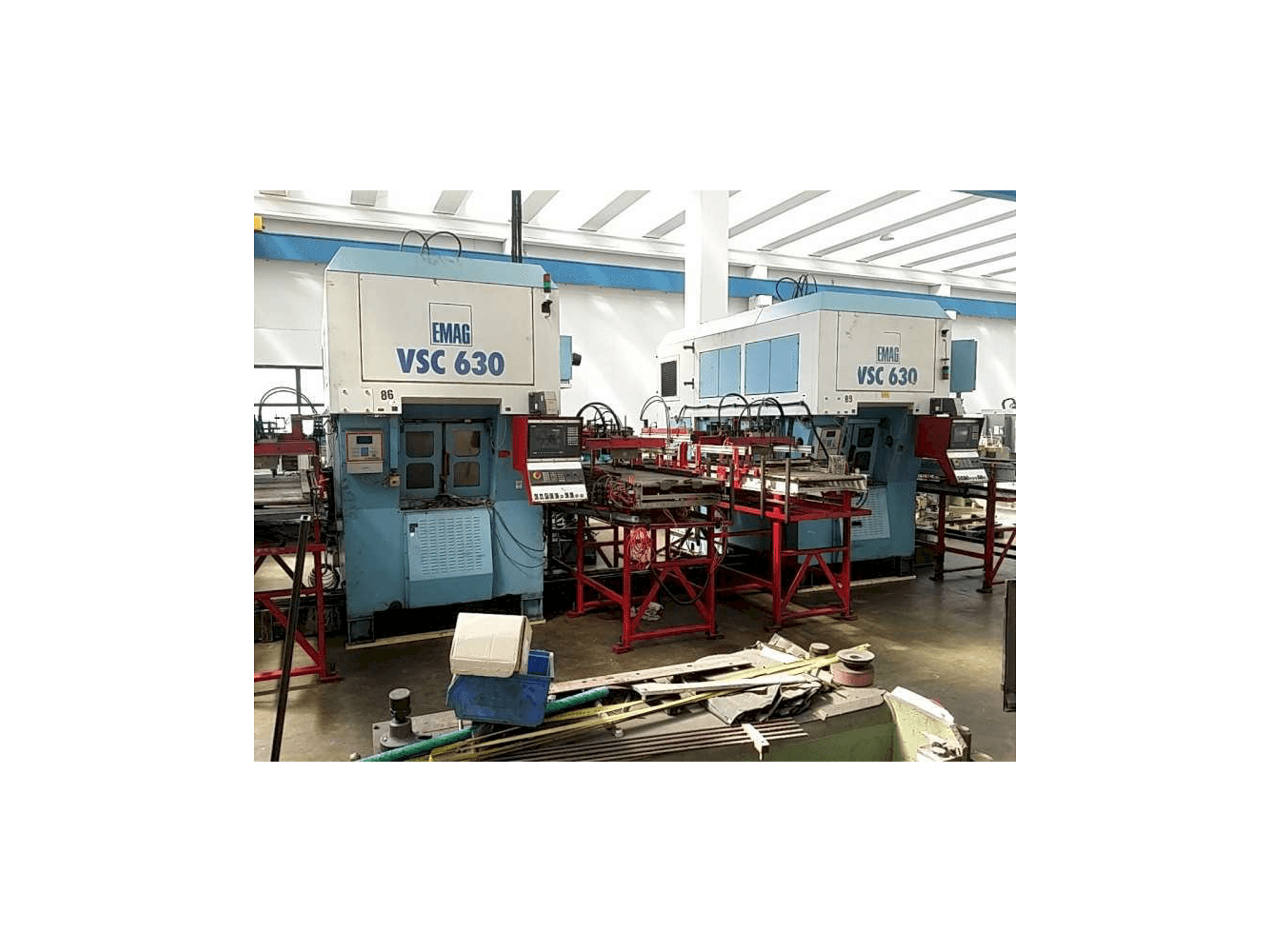 Mašīnas EMAG VSC 630 kreisās malas skats
