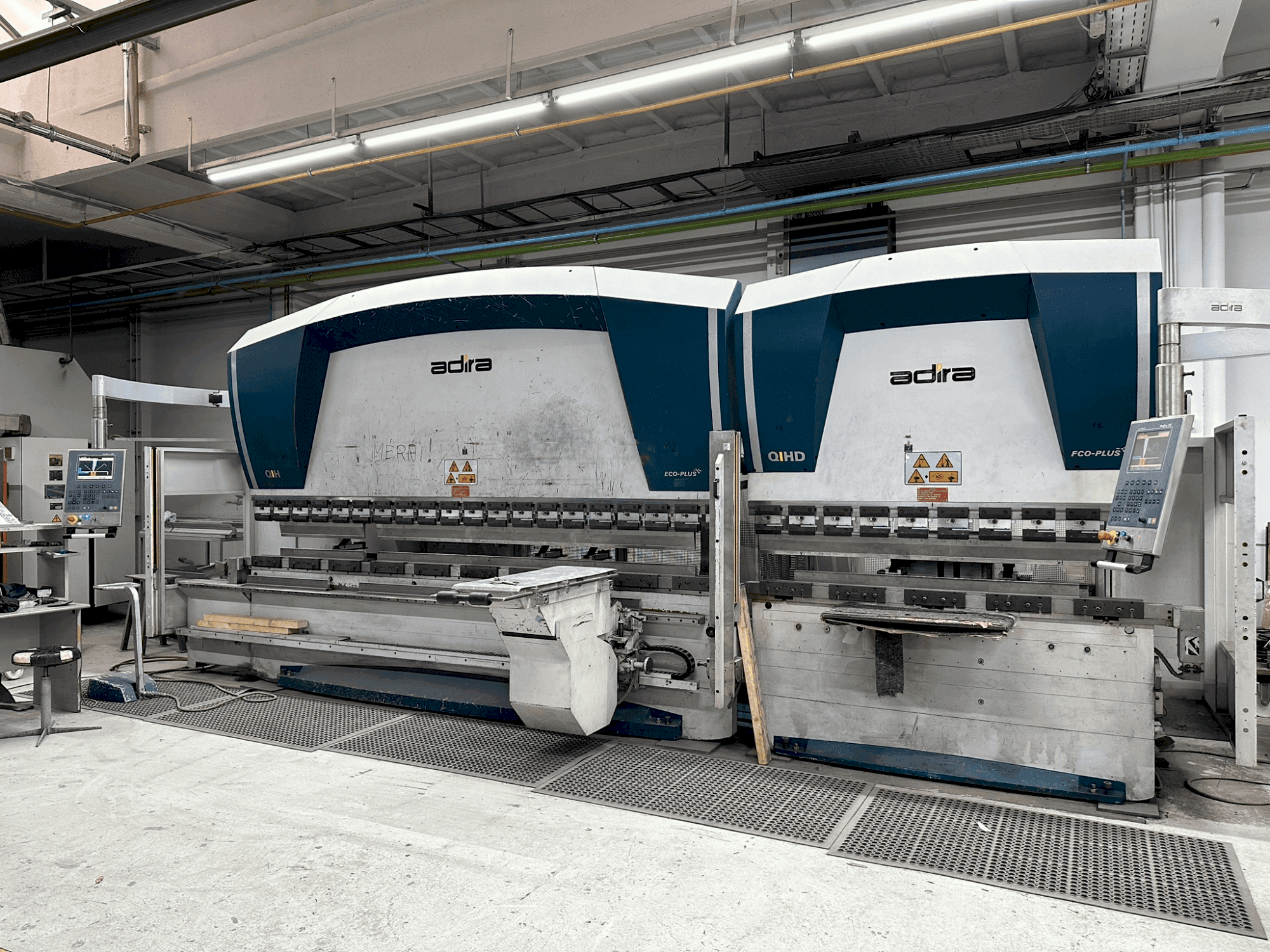 Mašīnas ADIRA QIHD-5040 + QIHD-5020 pretskats