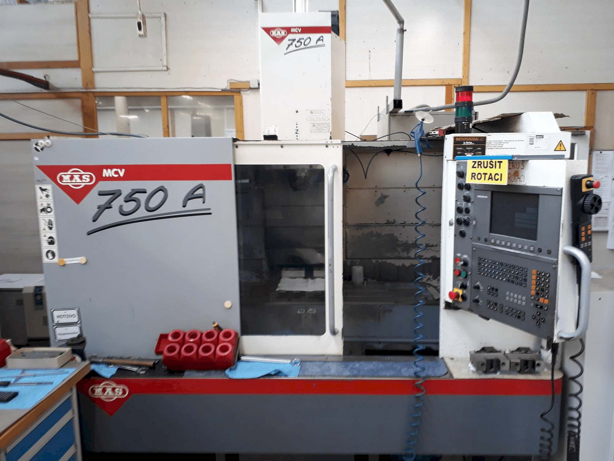 Mašīnas KOVOSVIT MAS MCV 750A pretskats