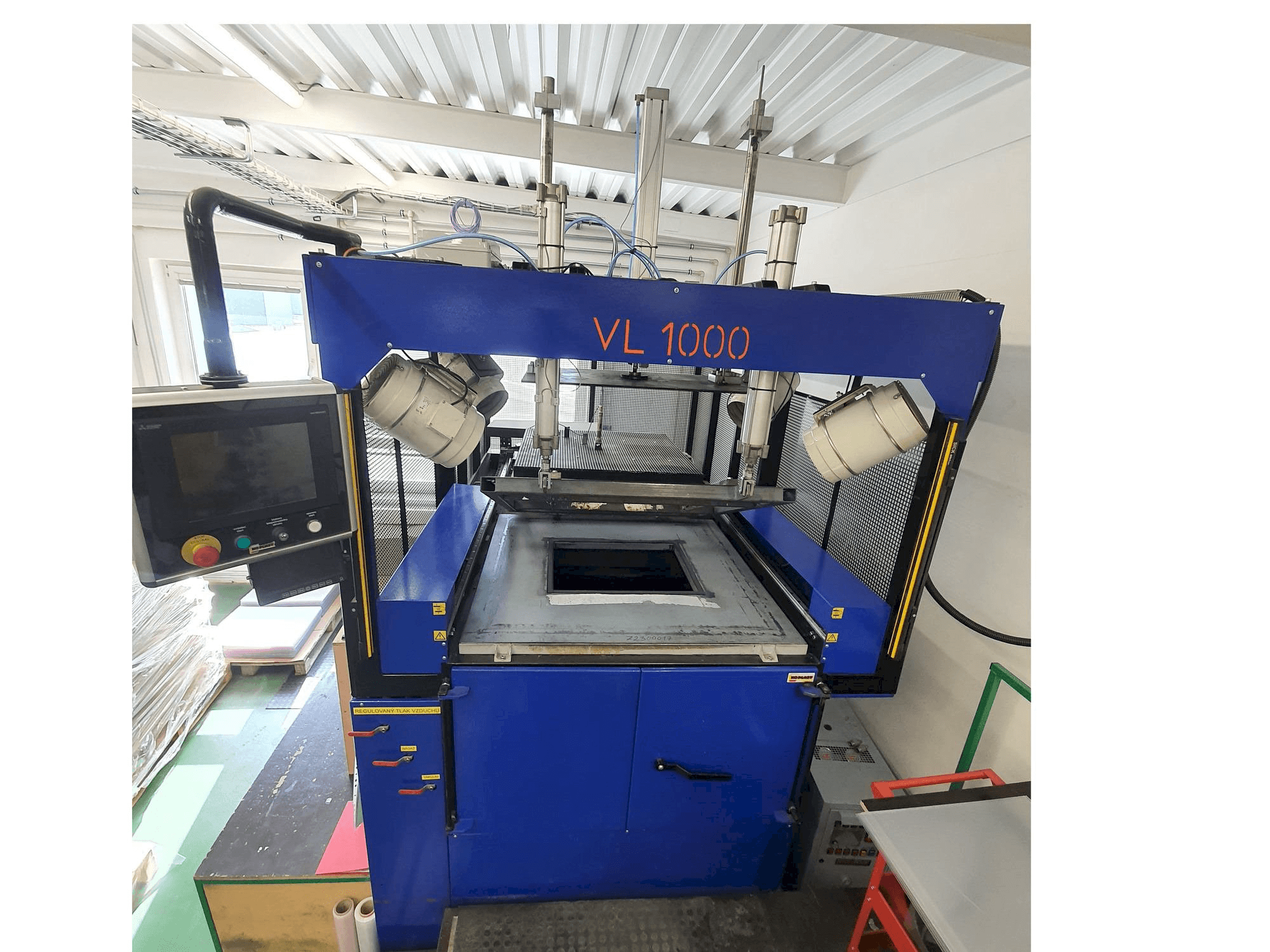 Mašīnas Koplast VL 1000 pretskats