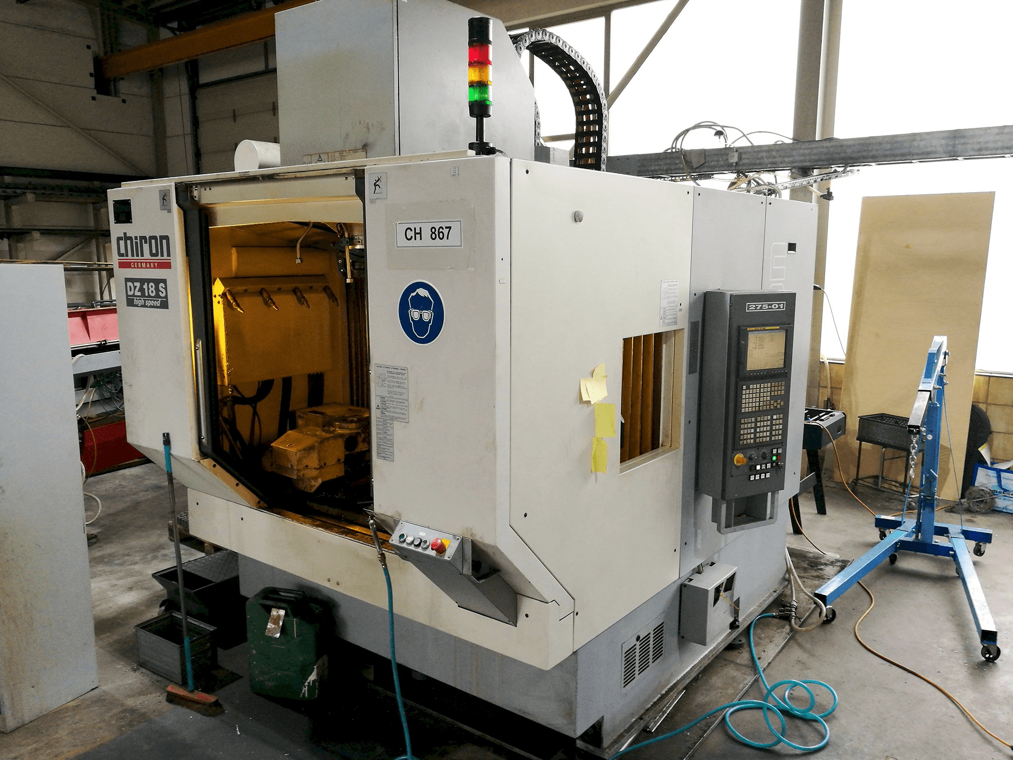 Mašīnas Chiron DZ 18 S skats no kreisās puses