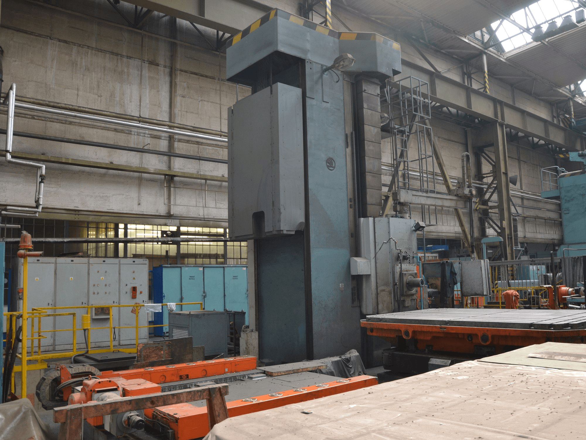 Mašīnas SKODA W 180NC kreisās malas skats