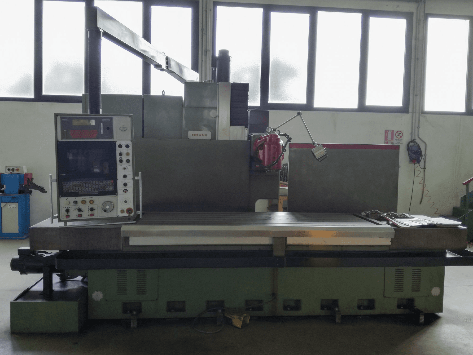 Mašīnas NOVAR KBF 2500 pretskats