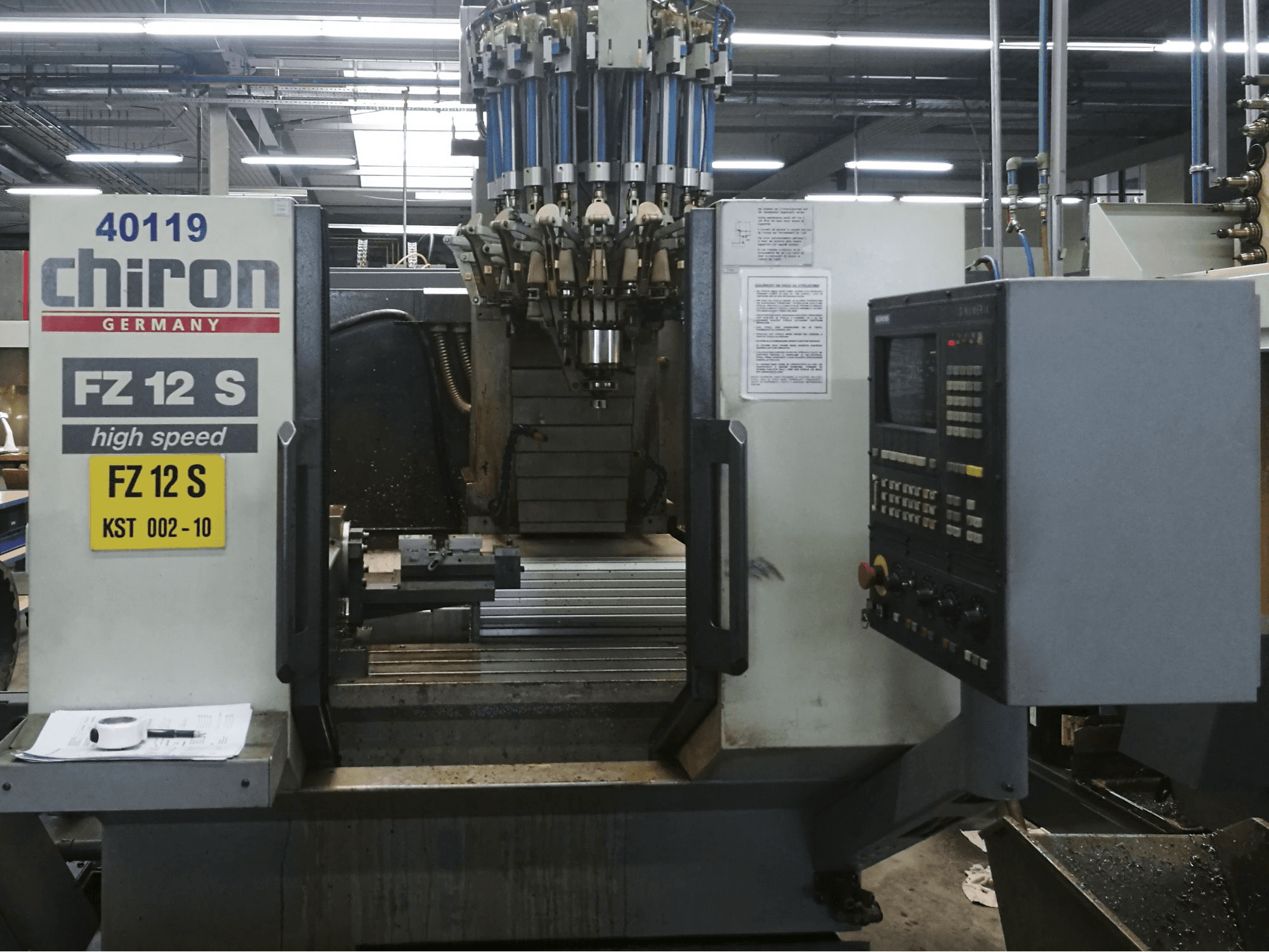 Mašīnas Chiron FZ 12 S pretskats