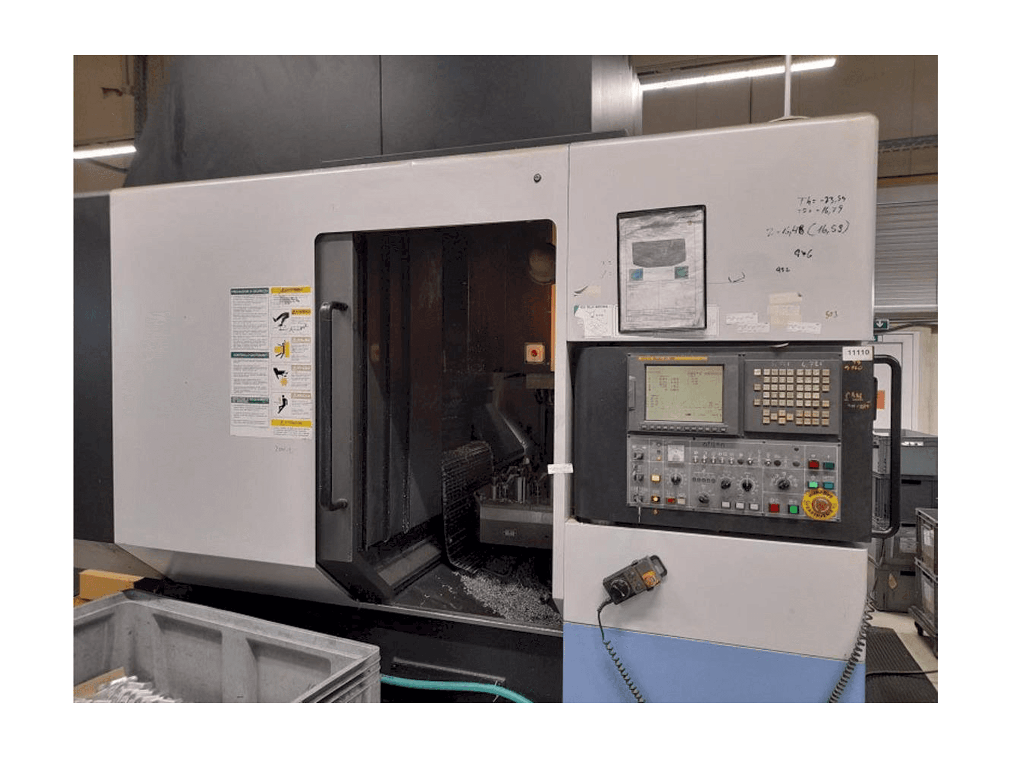 Mašīnas Doosan VC 500 pretskats