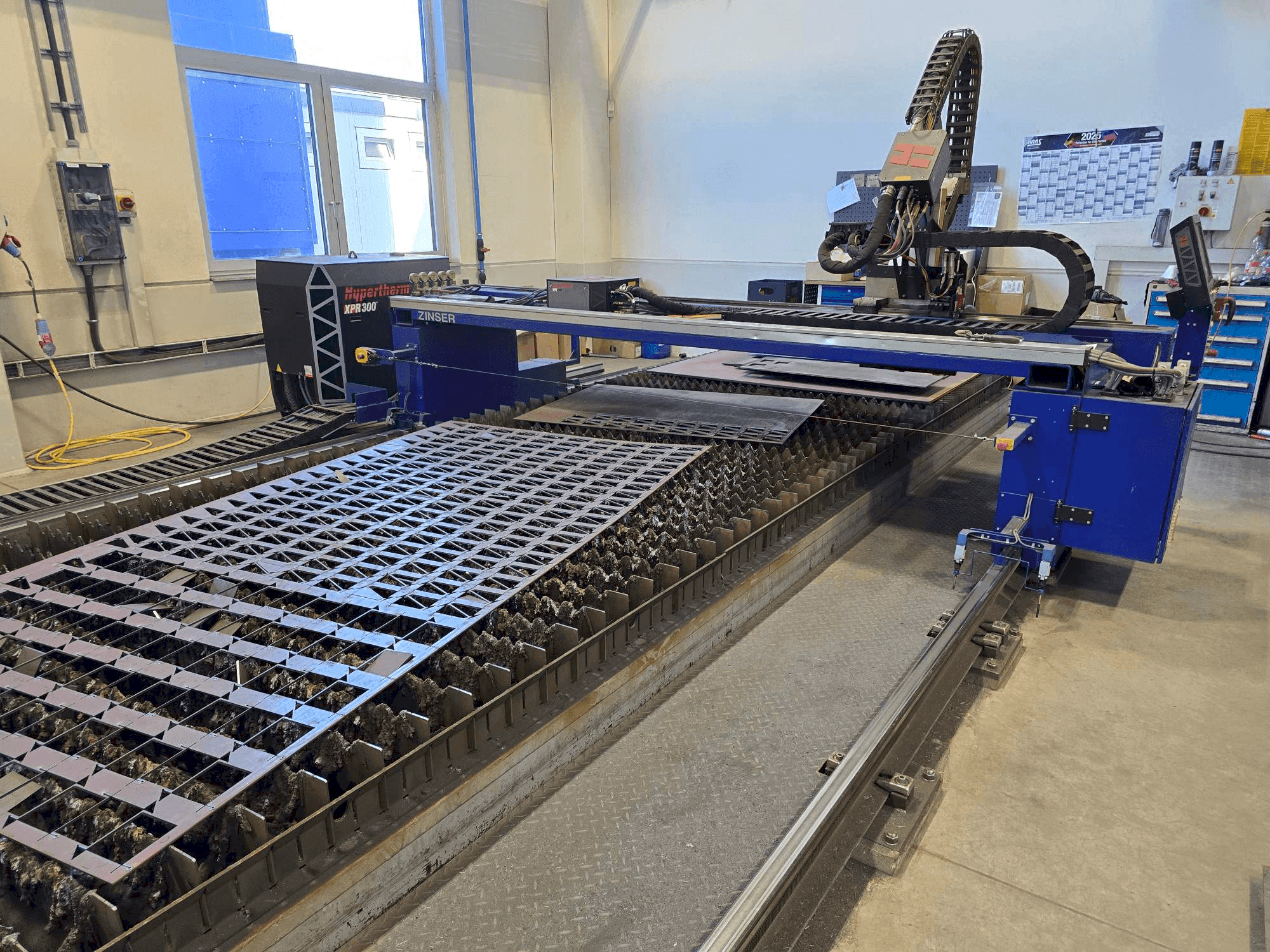 Mašīnas ZINSER 2425-I/3600 pretskats