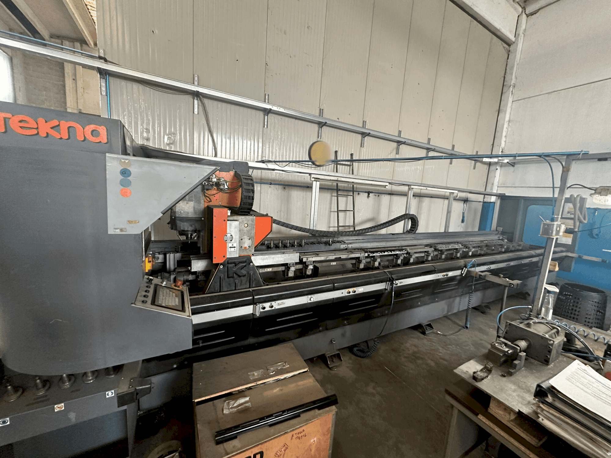 Mašīnas Tekna Tk427/6 pretskats