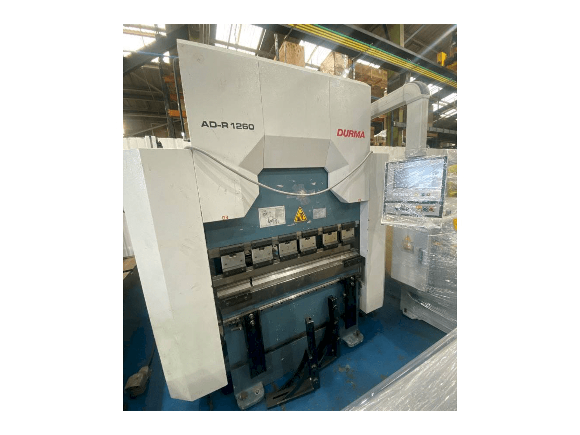 Mašīnas Durma AD-R 1260 pretskats