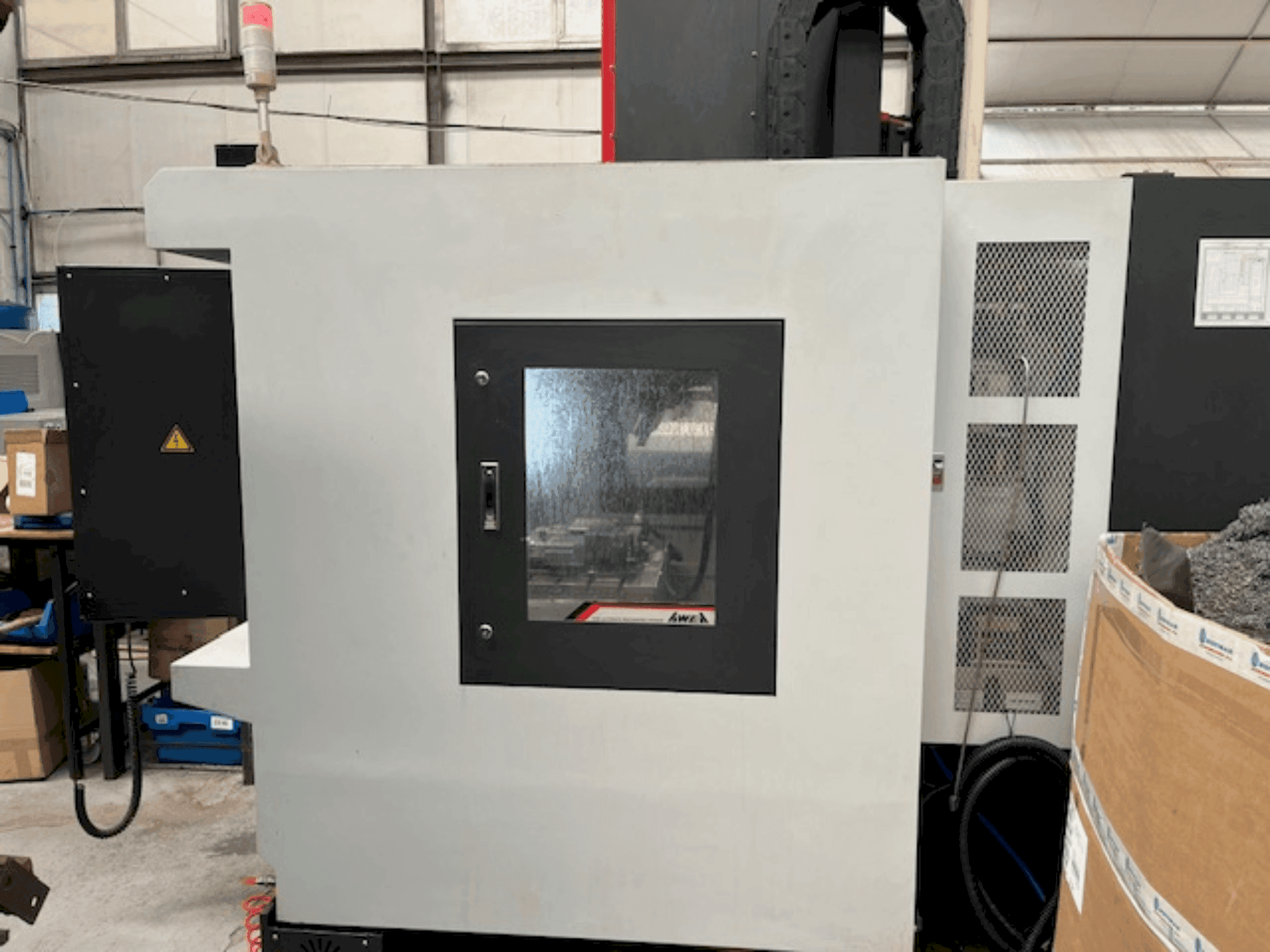 Mašīnas AWEA AF-650 pretskats