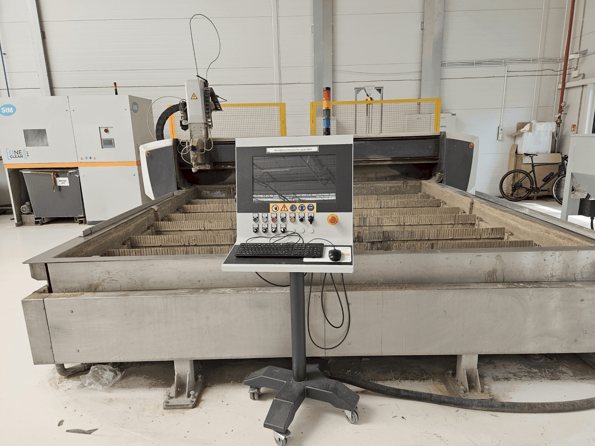 Mašīnas STM WS3030 Wanne 4.2 pretskats