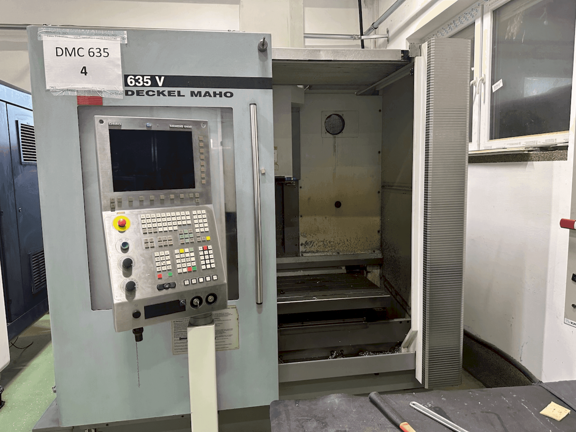 Mašīnas DECKEL MAHO DMC 635 V pretskats