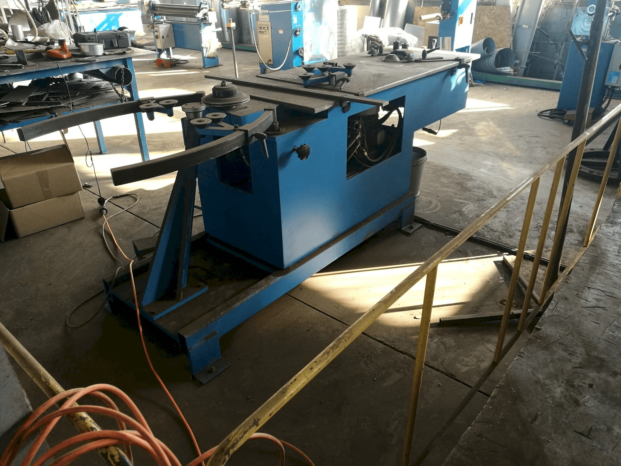 Mašīnas SPIRO GORELOCKER -1 pretskats