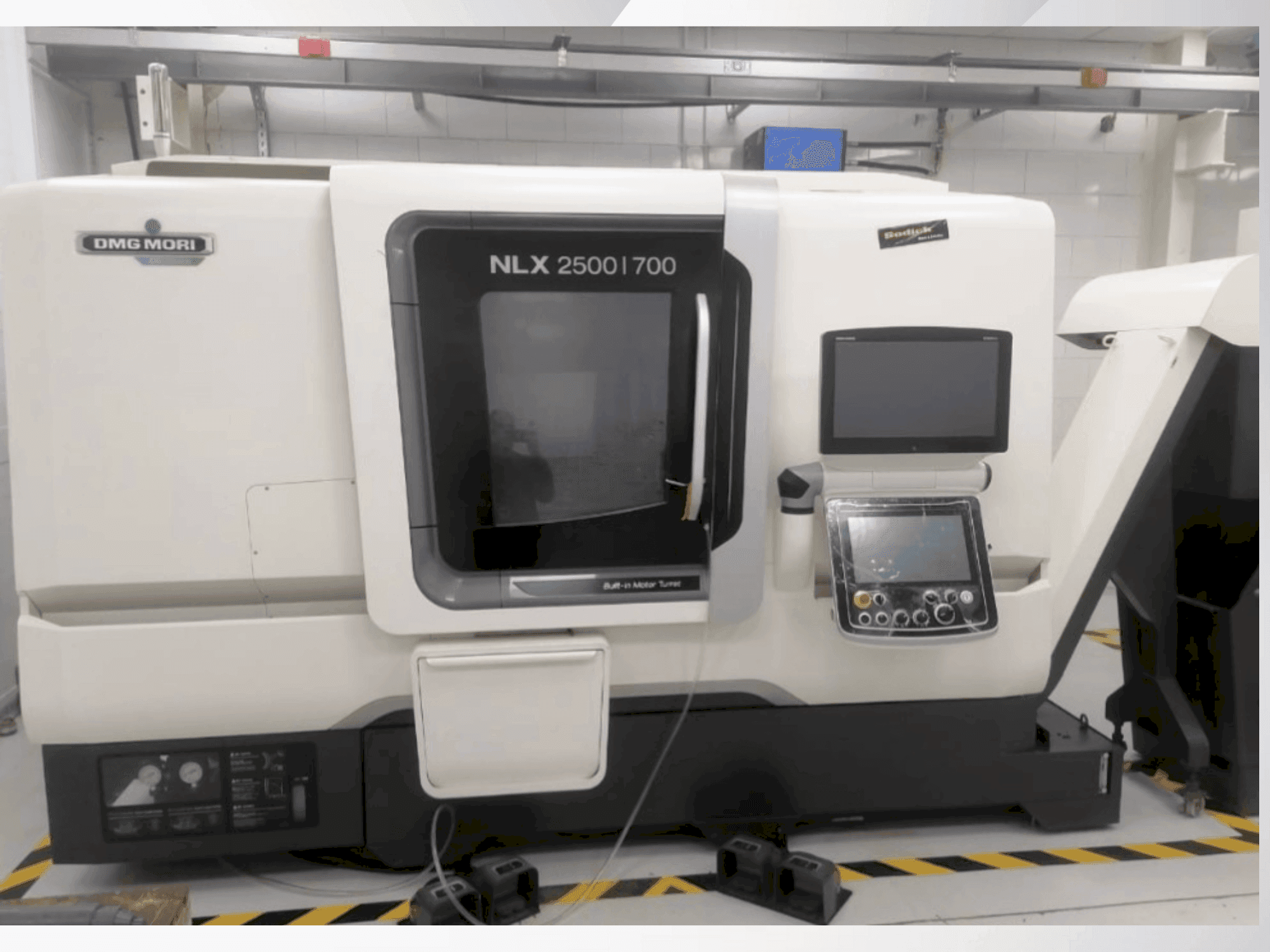 Mašīnas DMG MORI NLX 2500/700 pretskats