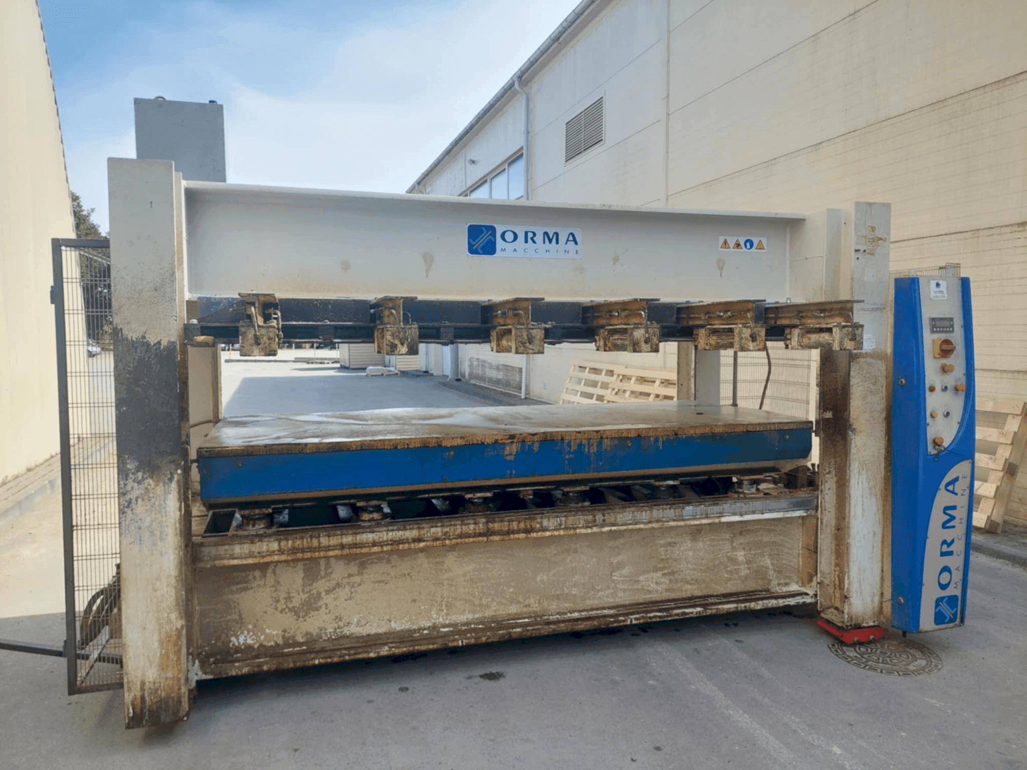 Mašīnas ORMA NPC/L DIGIT30/13AF-BO pretskats