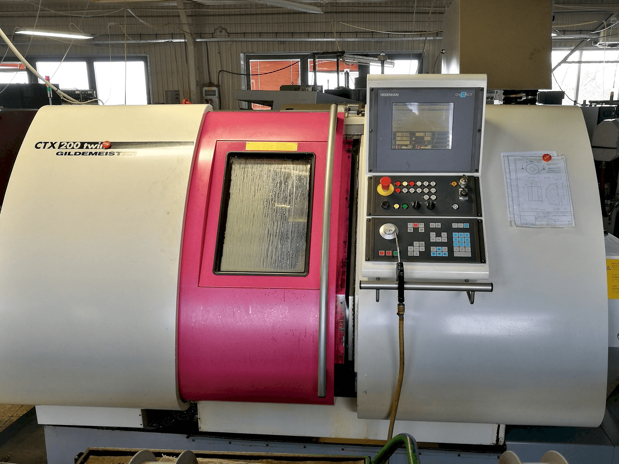 Mašīnas Gildemeister CTX 200 Twin pretskats