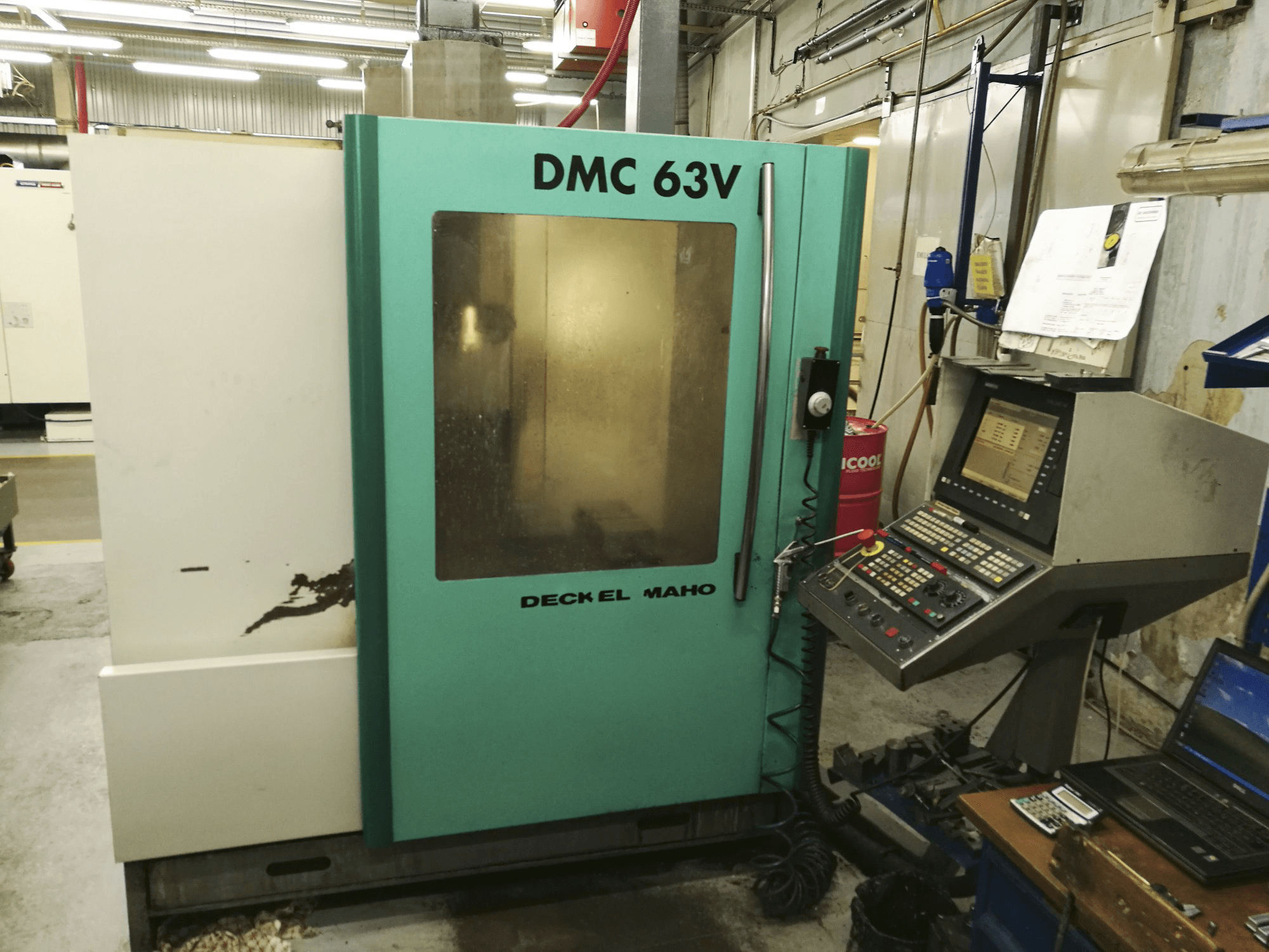 Mašīnas Deckel Maho Gildemeister DMC 63 V pretskats