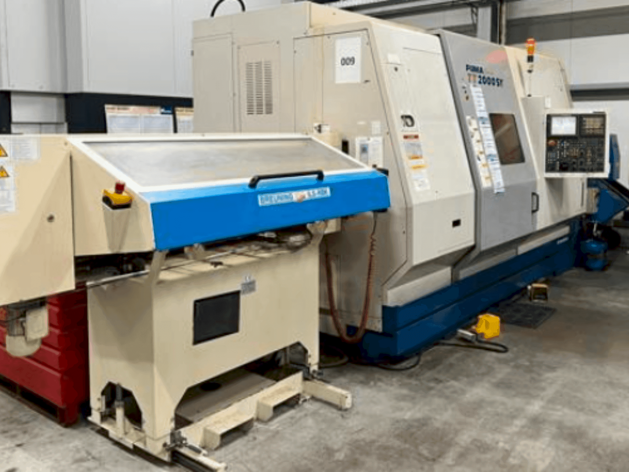 Mašīnas DAEWOO PUMA TT 2000 SY pretskats