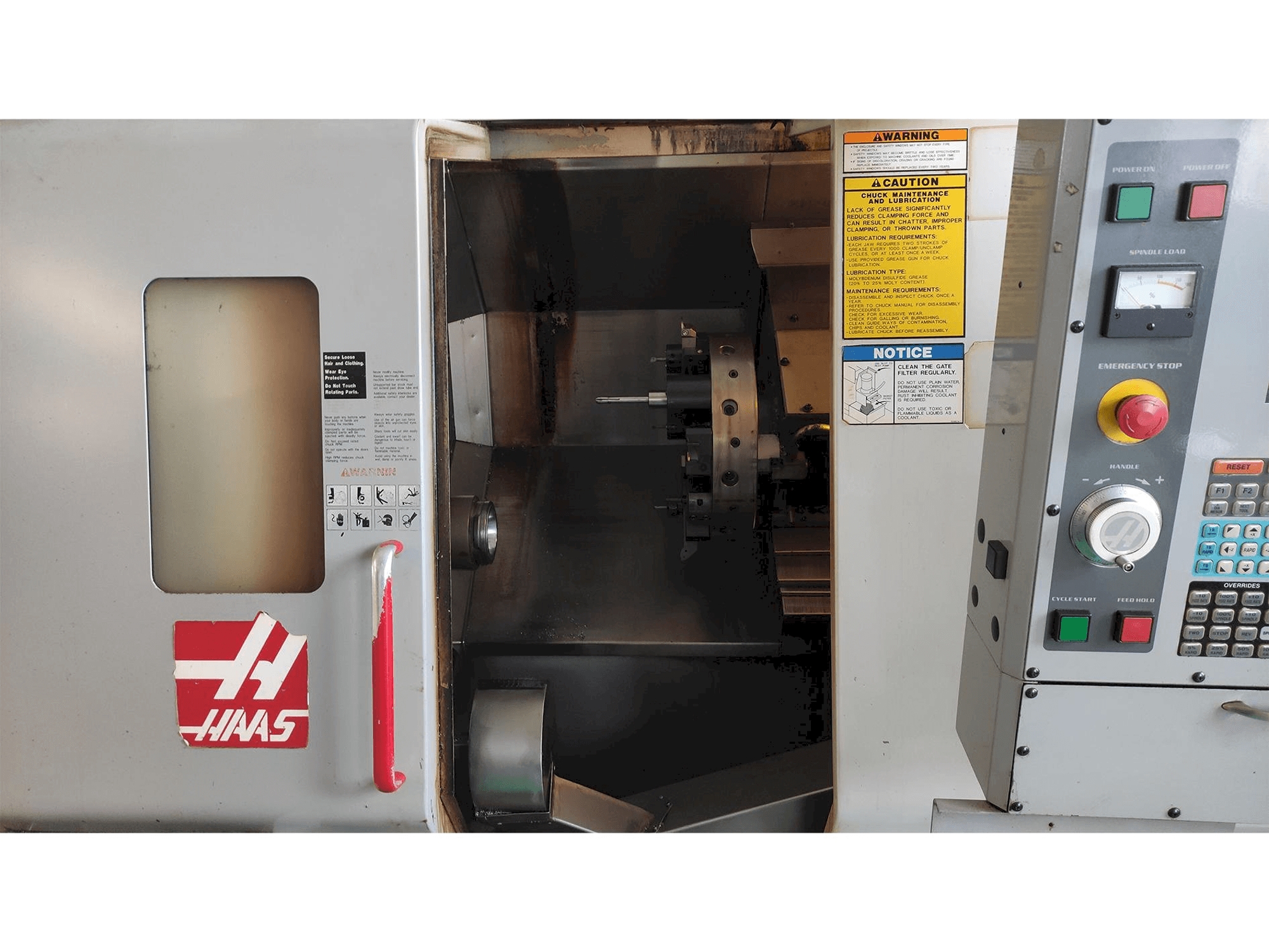 Mašīnas HAAS SL-20HE pretskats