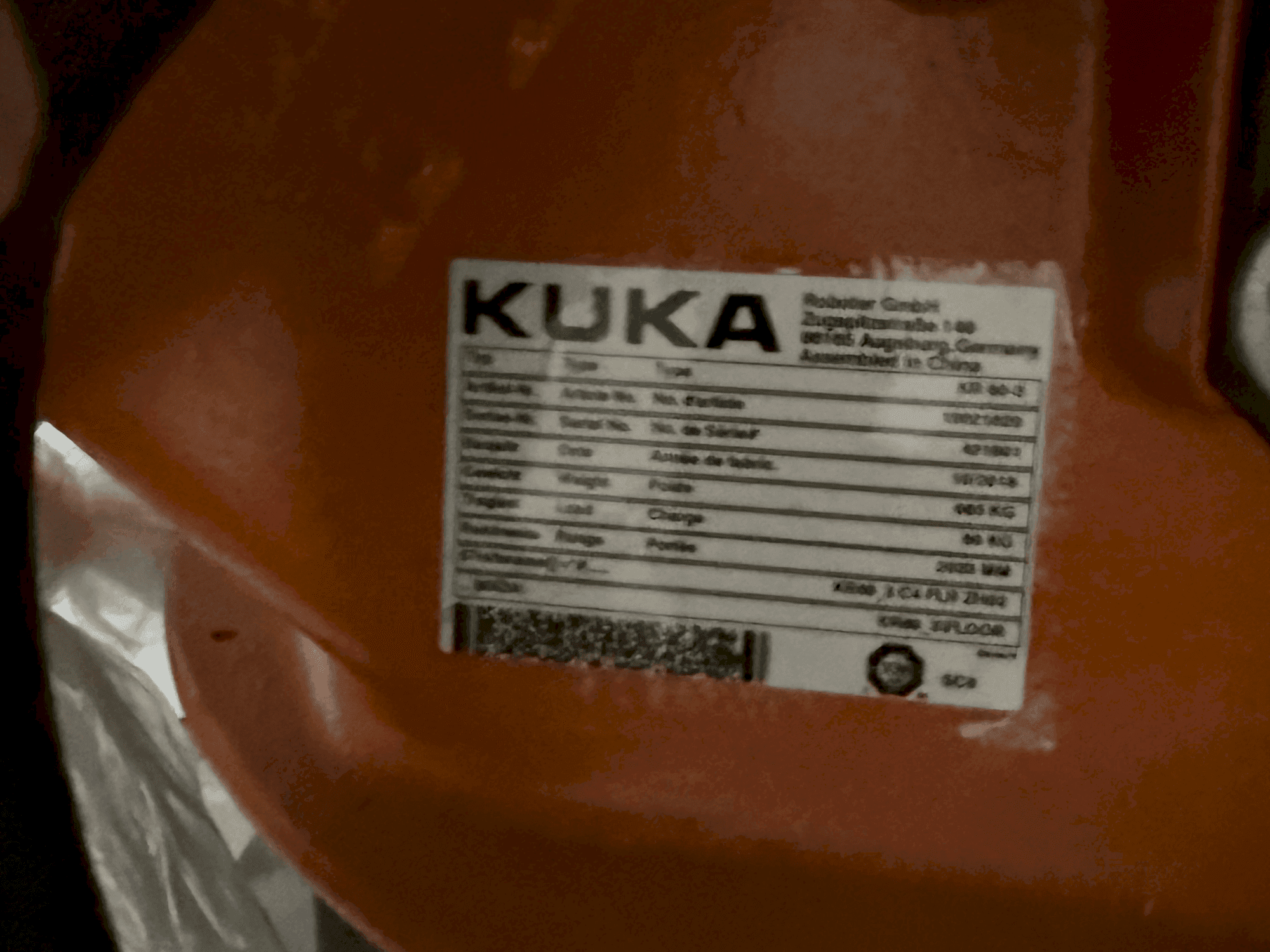 Mašīnas KUKA KR16-2 tehnisko datu plāksnīte