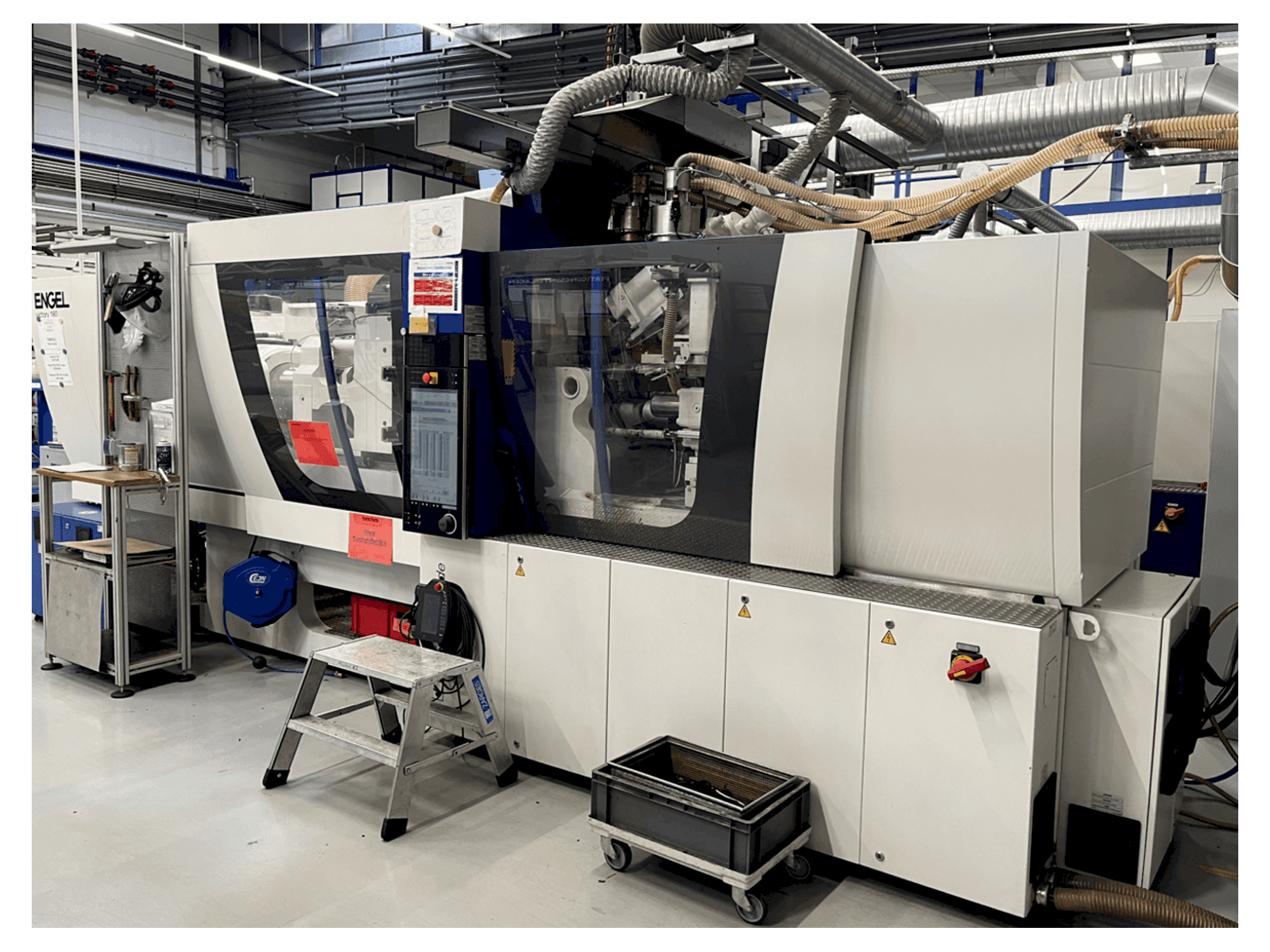 Mašīnas Engel Victory 200H 60W 180 pretskats