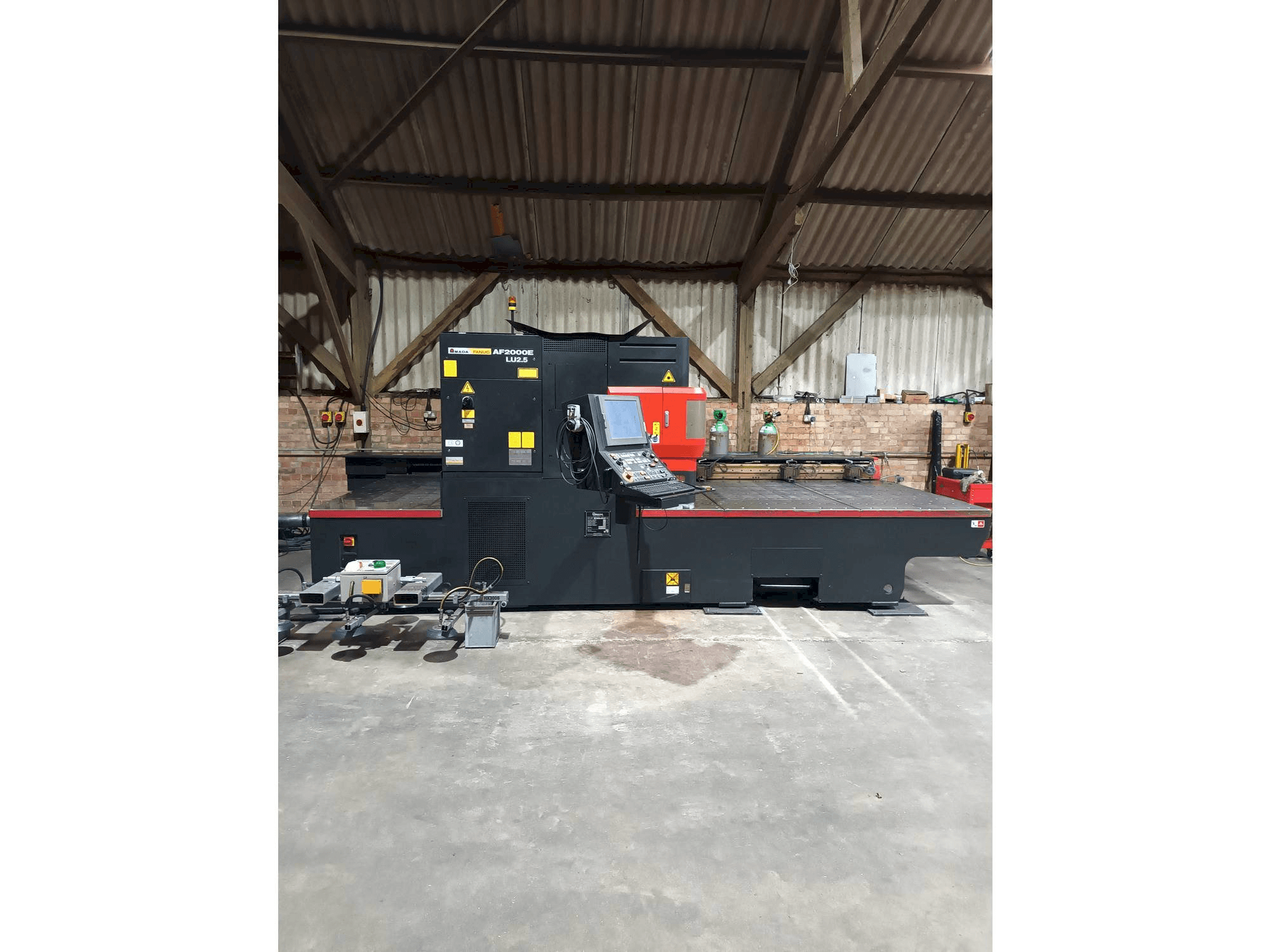 Mašīnas AMADA LC 2415 alpha 4 NT pretskats