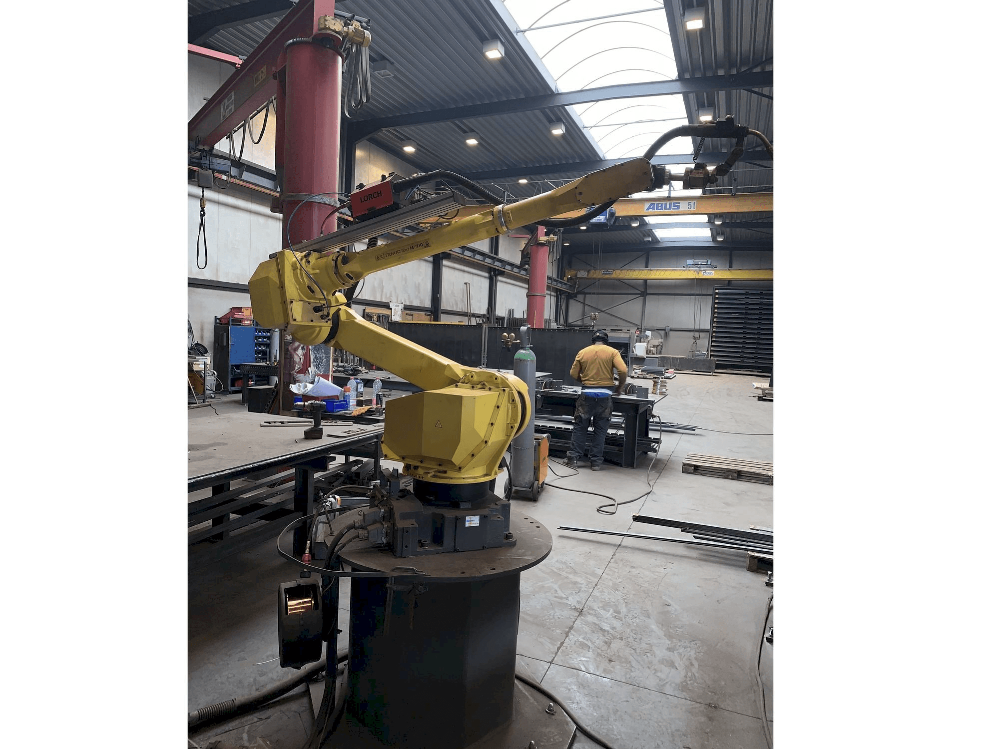 Mašīnas FANUC M-710 iC 20L pretskats