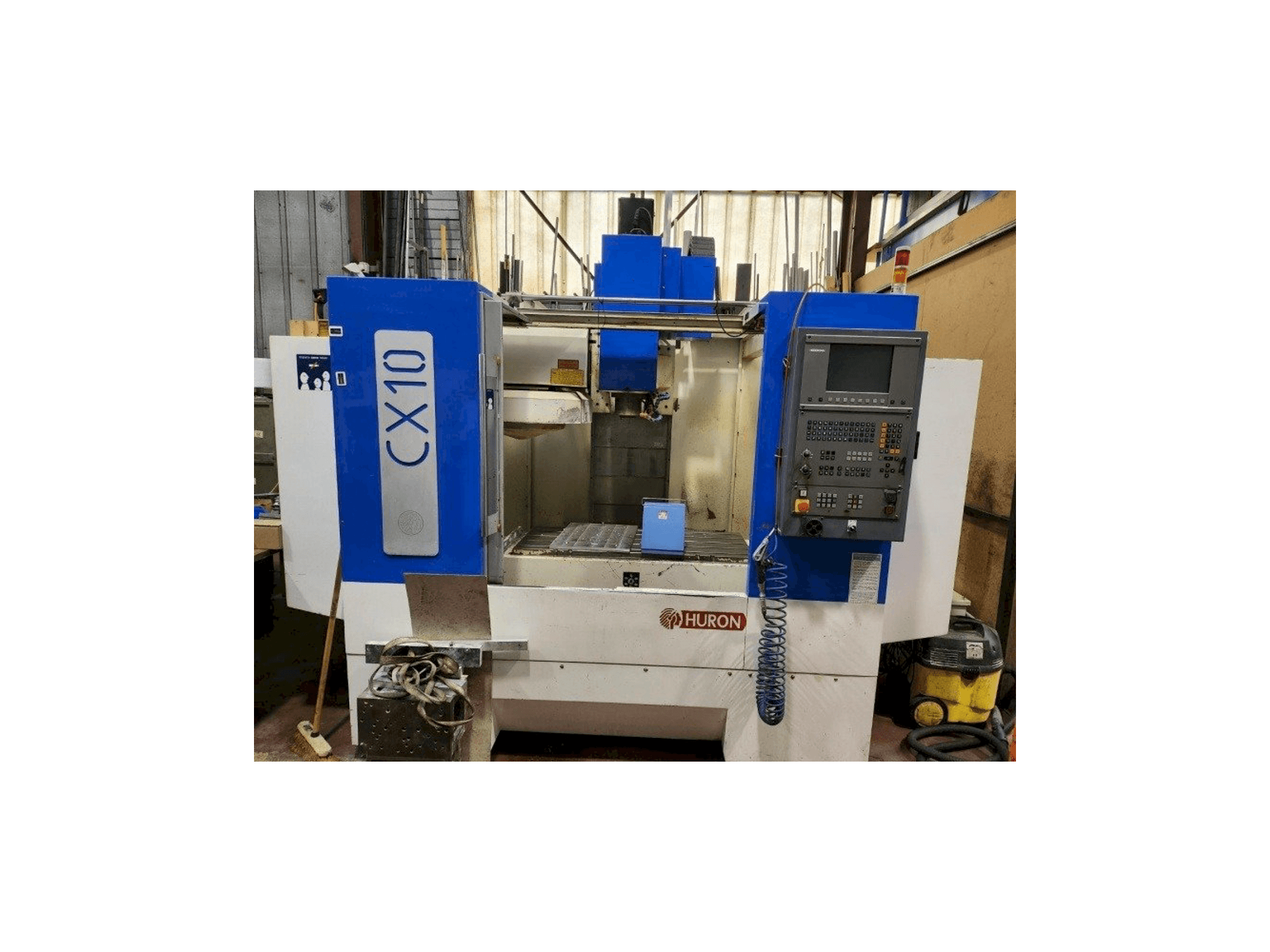 Mašīnas Huron CX10 pretskats