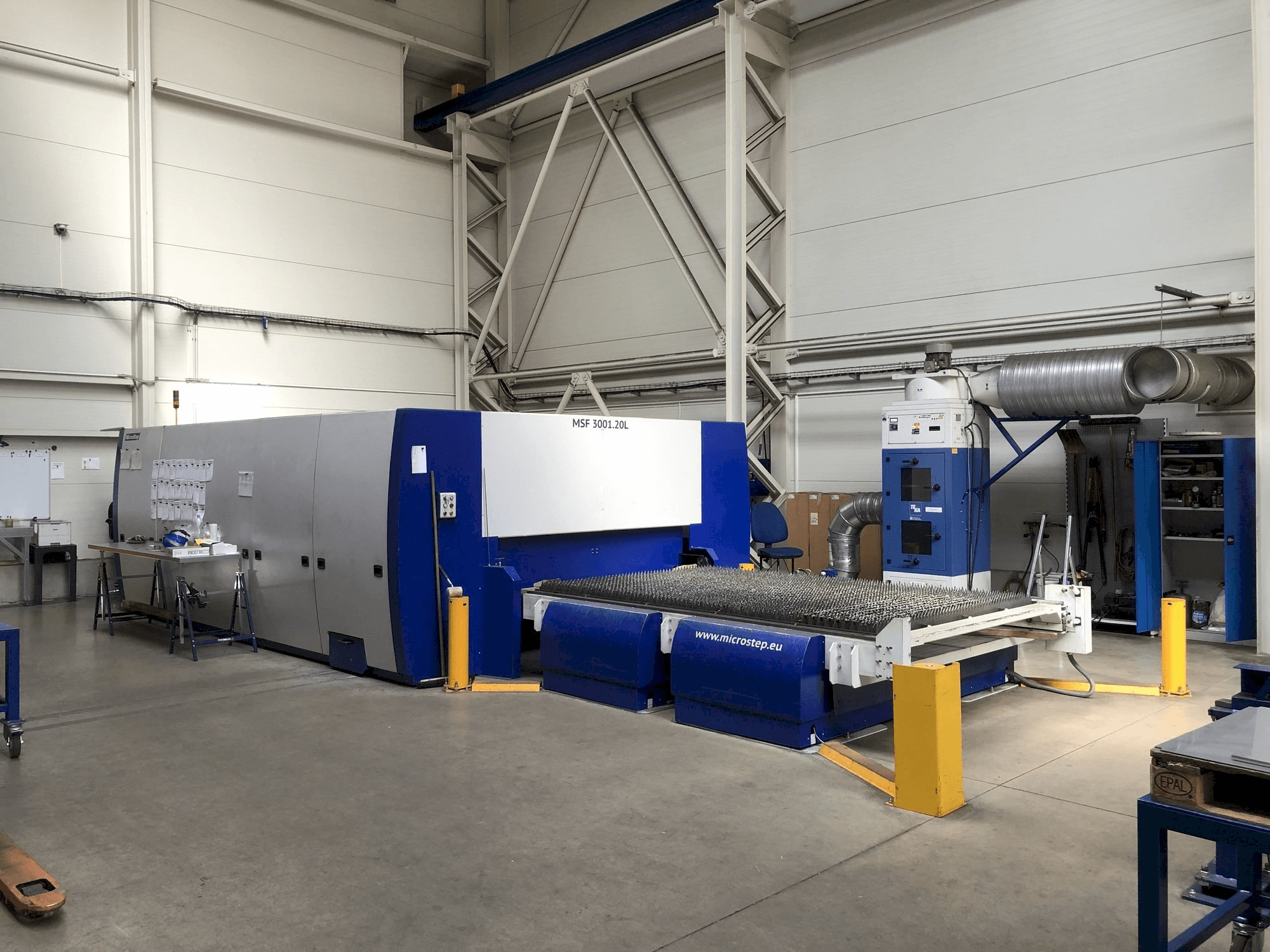 Mašīnas MicroStep MSF 3001.20L kreisās malas skats