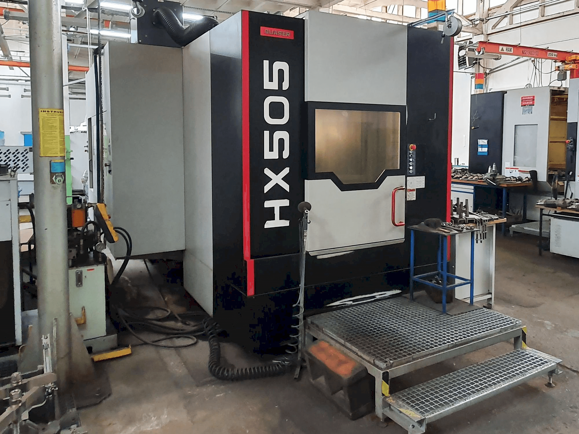 Mašīnas Quaser HX505 AP pretskats