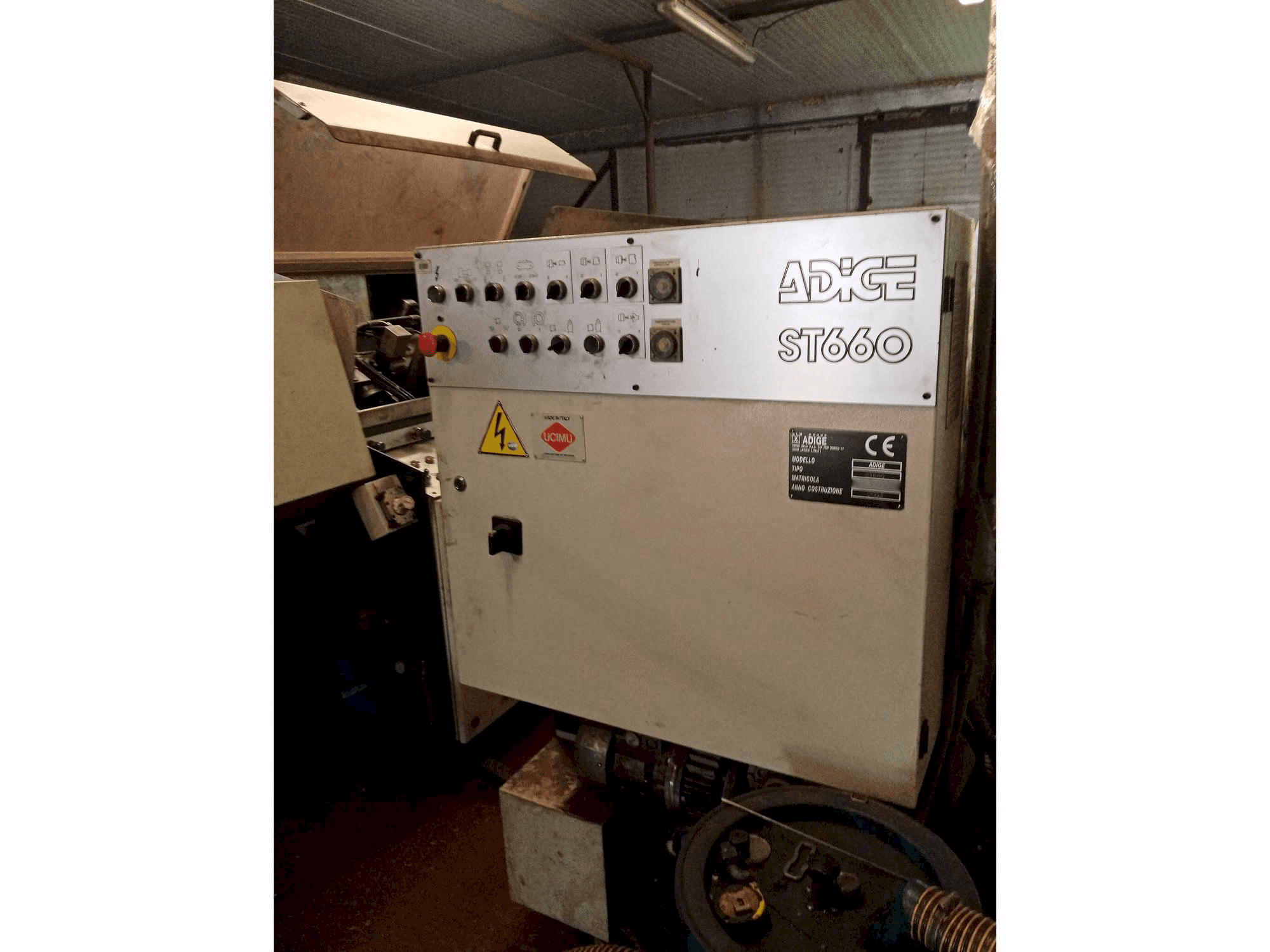 Mašīnas ADIGE TT640 ST660 pretskats