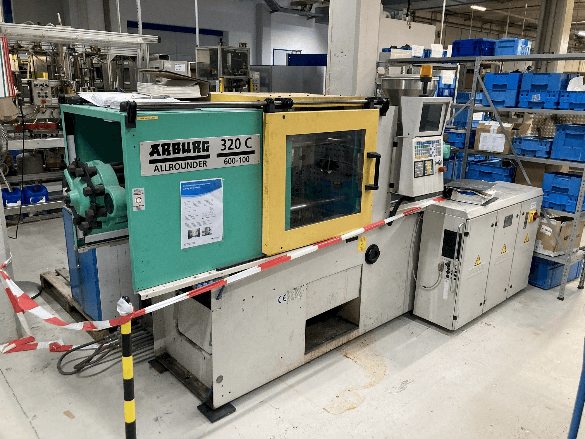Mašīnas Arburg 320 C 600 pretskats