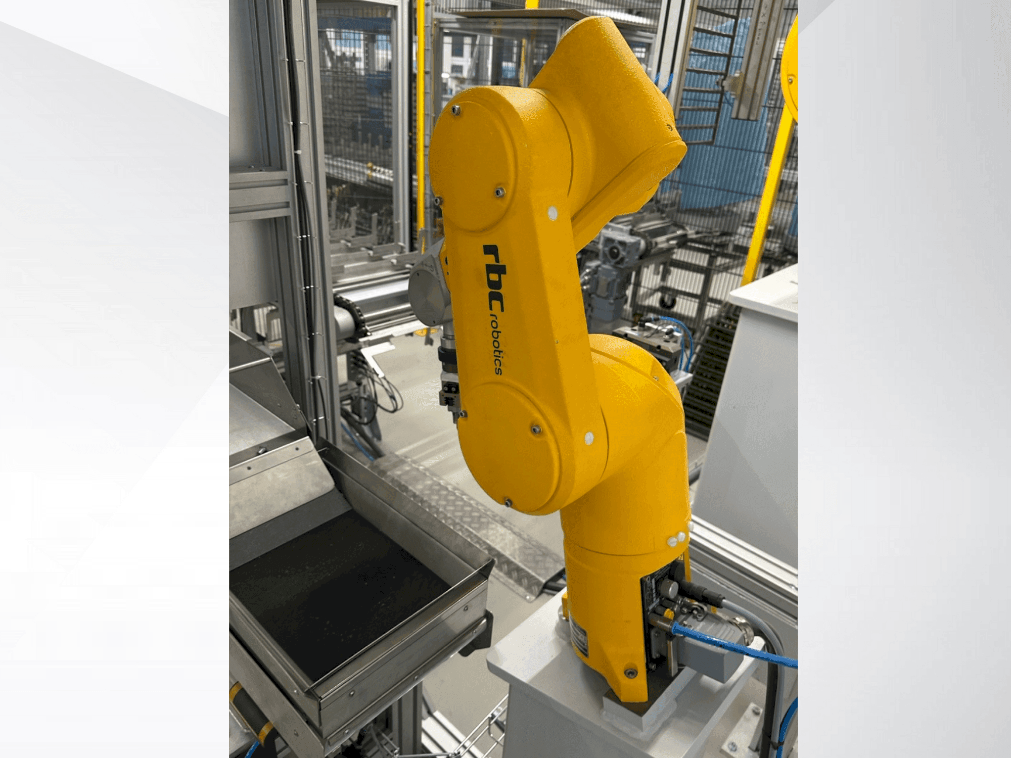 Mašīnas STAUBLI TX60 pretskats