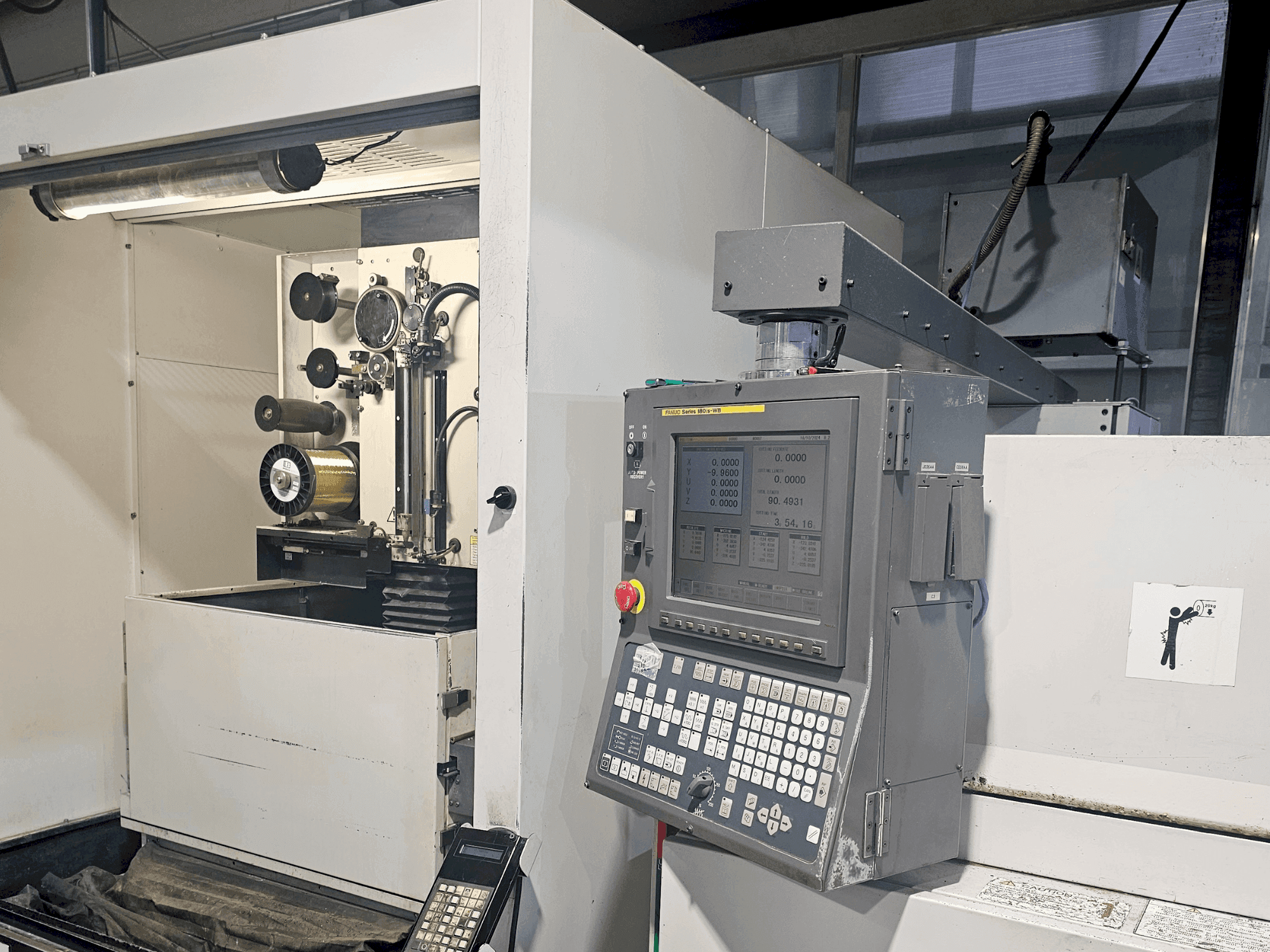 Mašīnas FANUC alpha 1iC pretskats