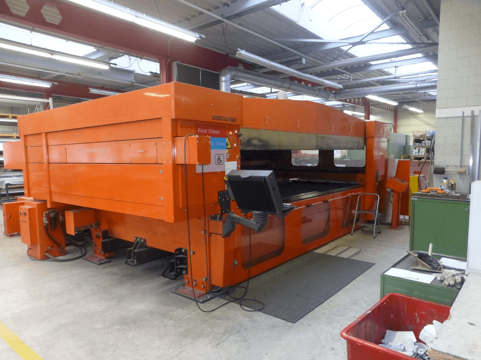 Mašīnas Bystronic BYSTAR 4020 pretskats