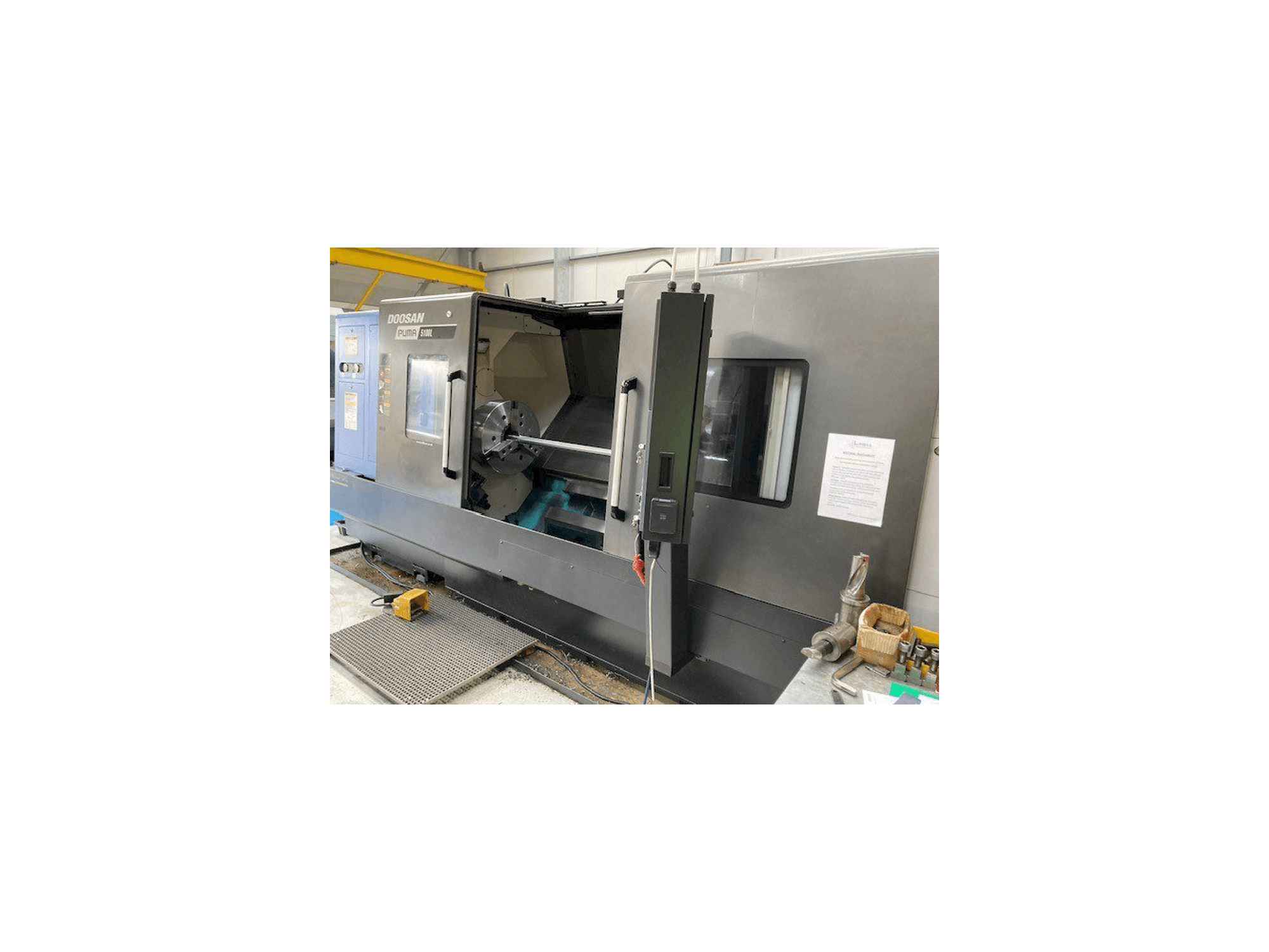 Mašīnas Doosan Puma 5100LB pretskats