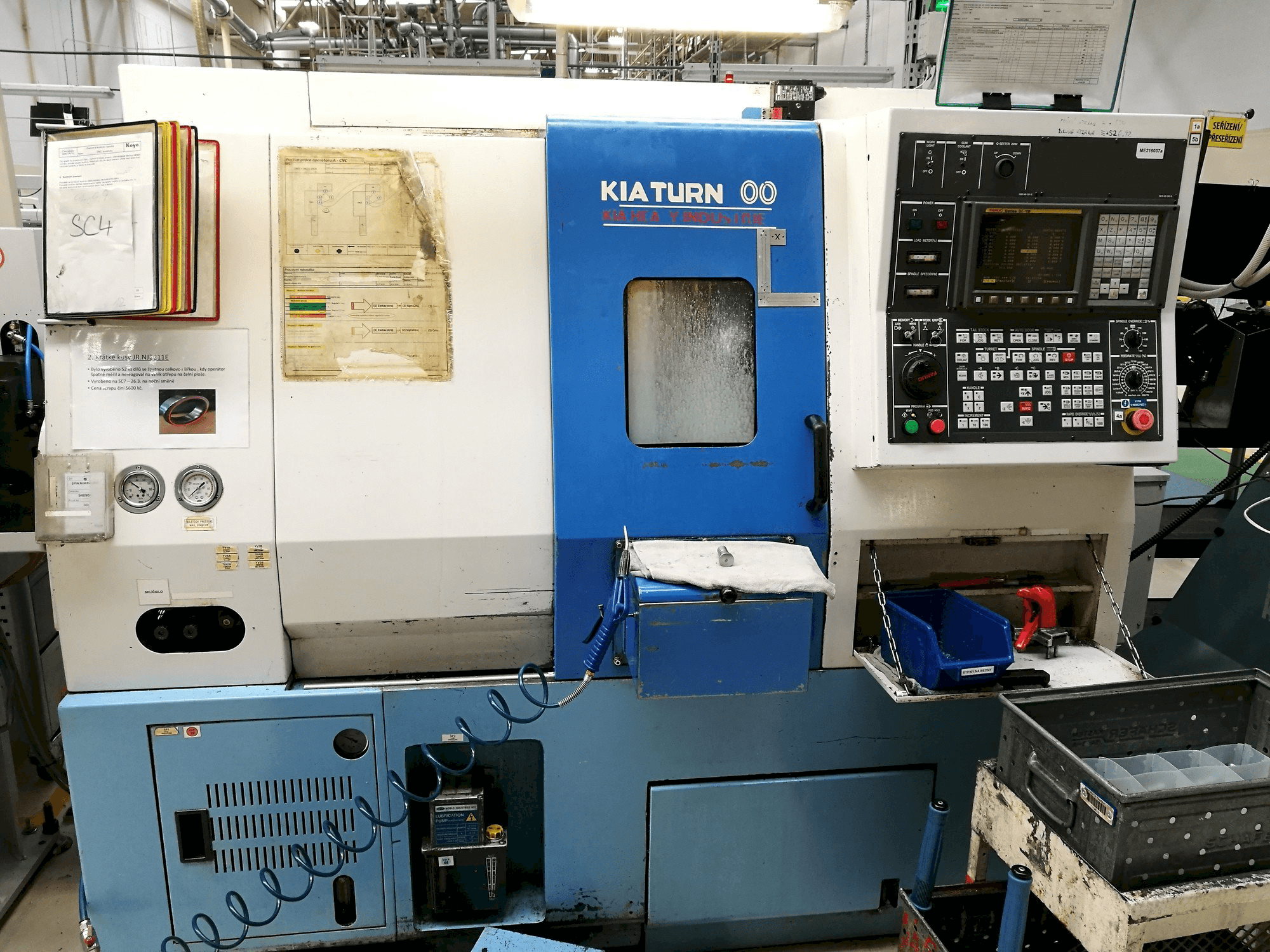 Mašīnas Kia Super Kia Turn 200 pretskats