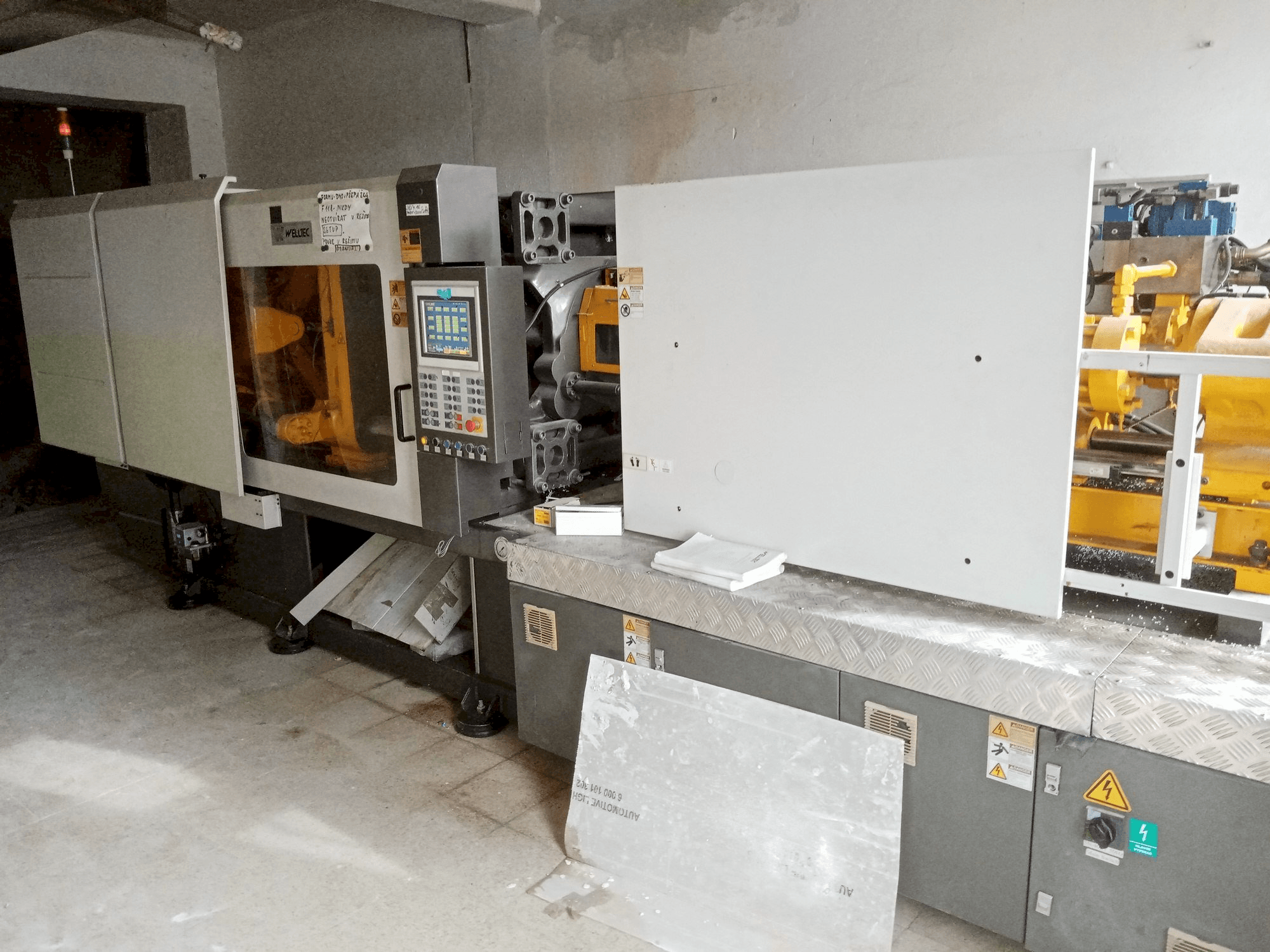 Mašīnas Welltec 320F2 pretskats