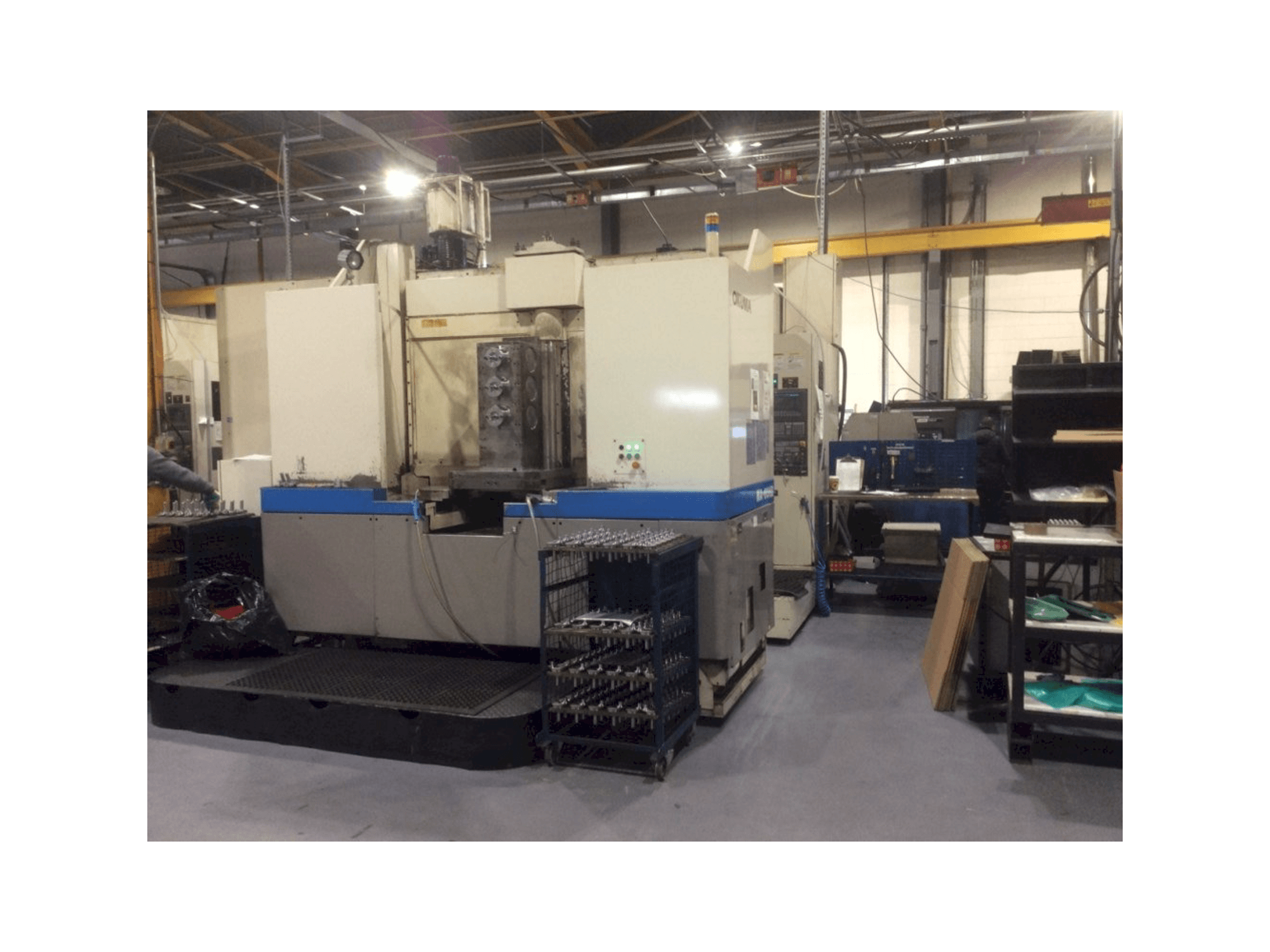 Mašīnas Okuma MA-60HB pretskats