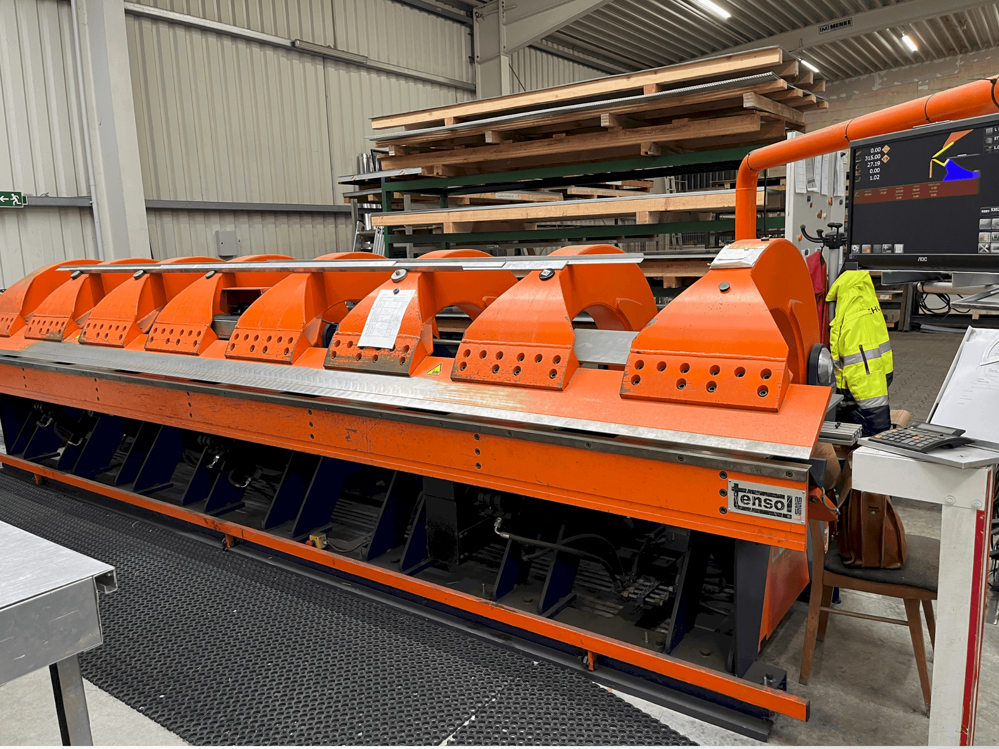 Mašīnas OEMB H200.60 pretskats