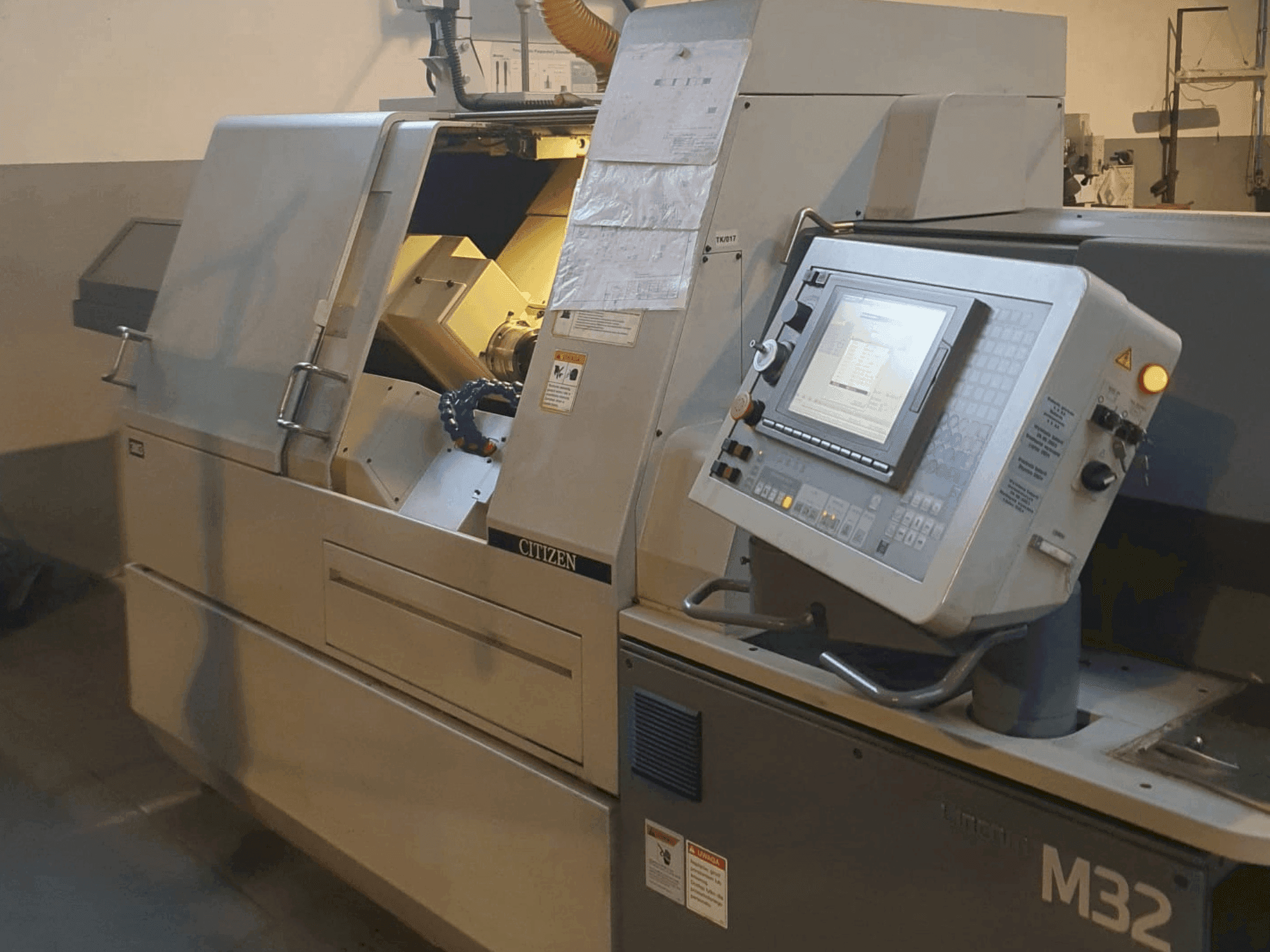 Mašīnas Citizen M32 pretskats