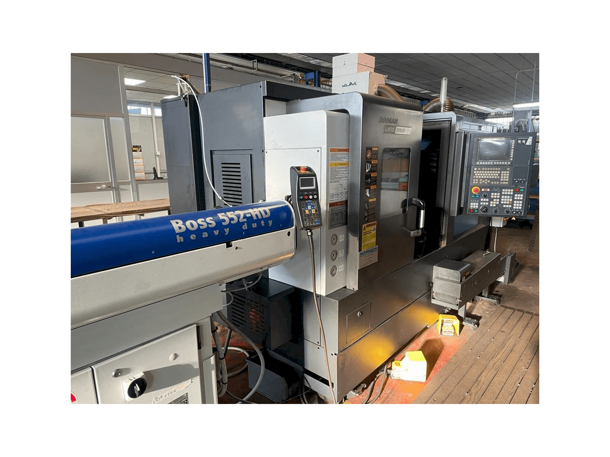 Mašīnas Doosan LYNX 220LSY pretskats